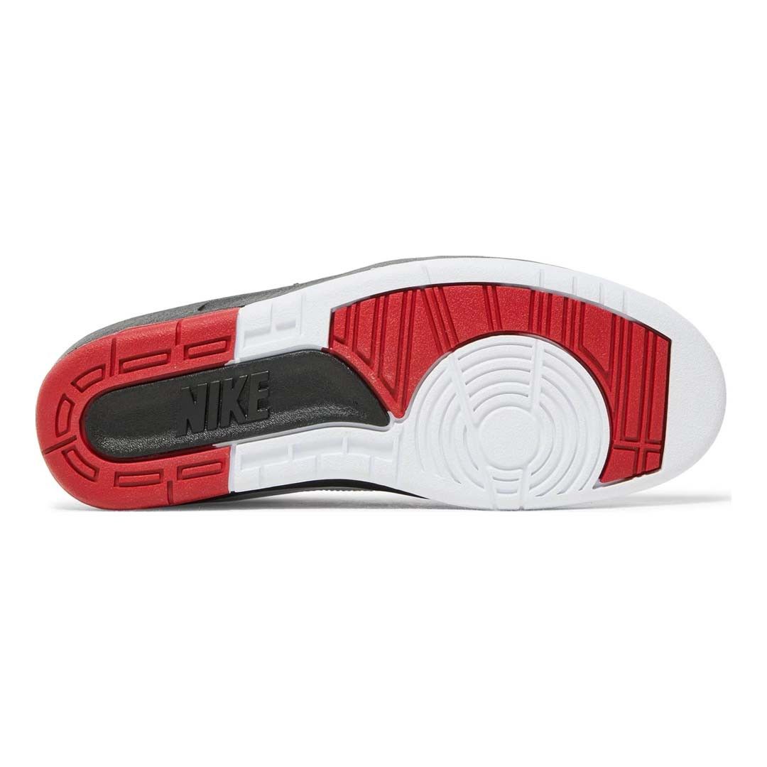 Jordan Brand Air Jordan 2 Retro 'Chicago' 2022 Size US 10 / EU 43 - 4 Thumbnail