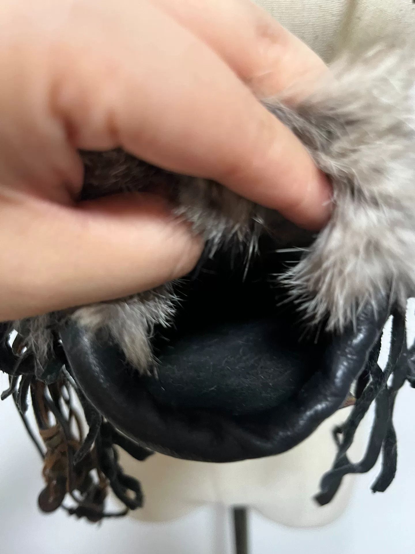 HENRY BEGUELIN Henry Beguelin Mini Fuzzy Drawstring Bag Size ONE SIZE - 7 Thumbnail