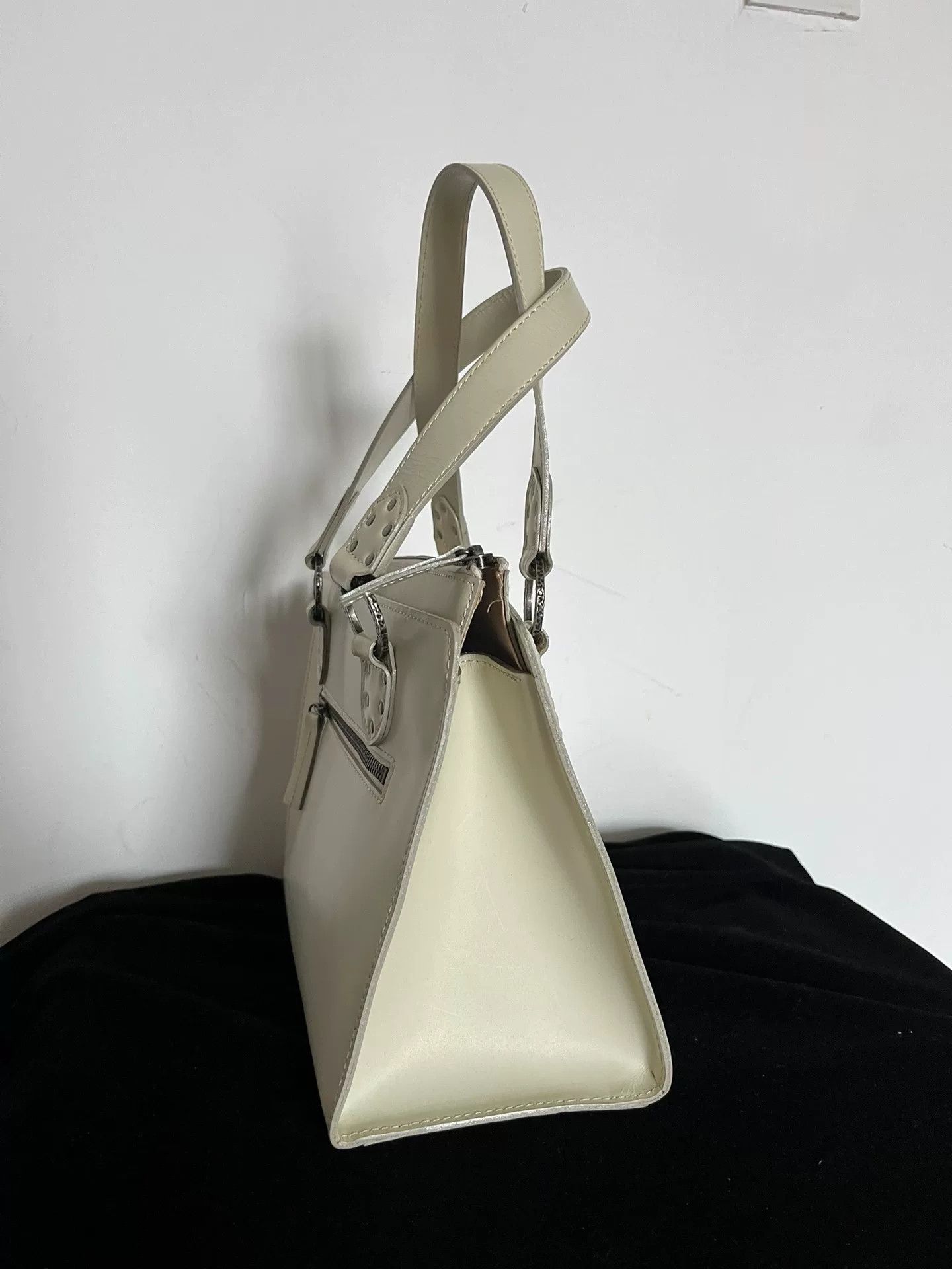 Jean Paul Gaultier Jean Paul Gaultier Teddy Bear White Handbag Size ONE SIZE - 2 Thumbnail
