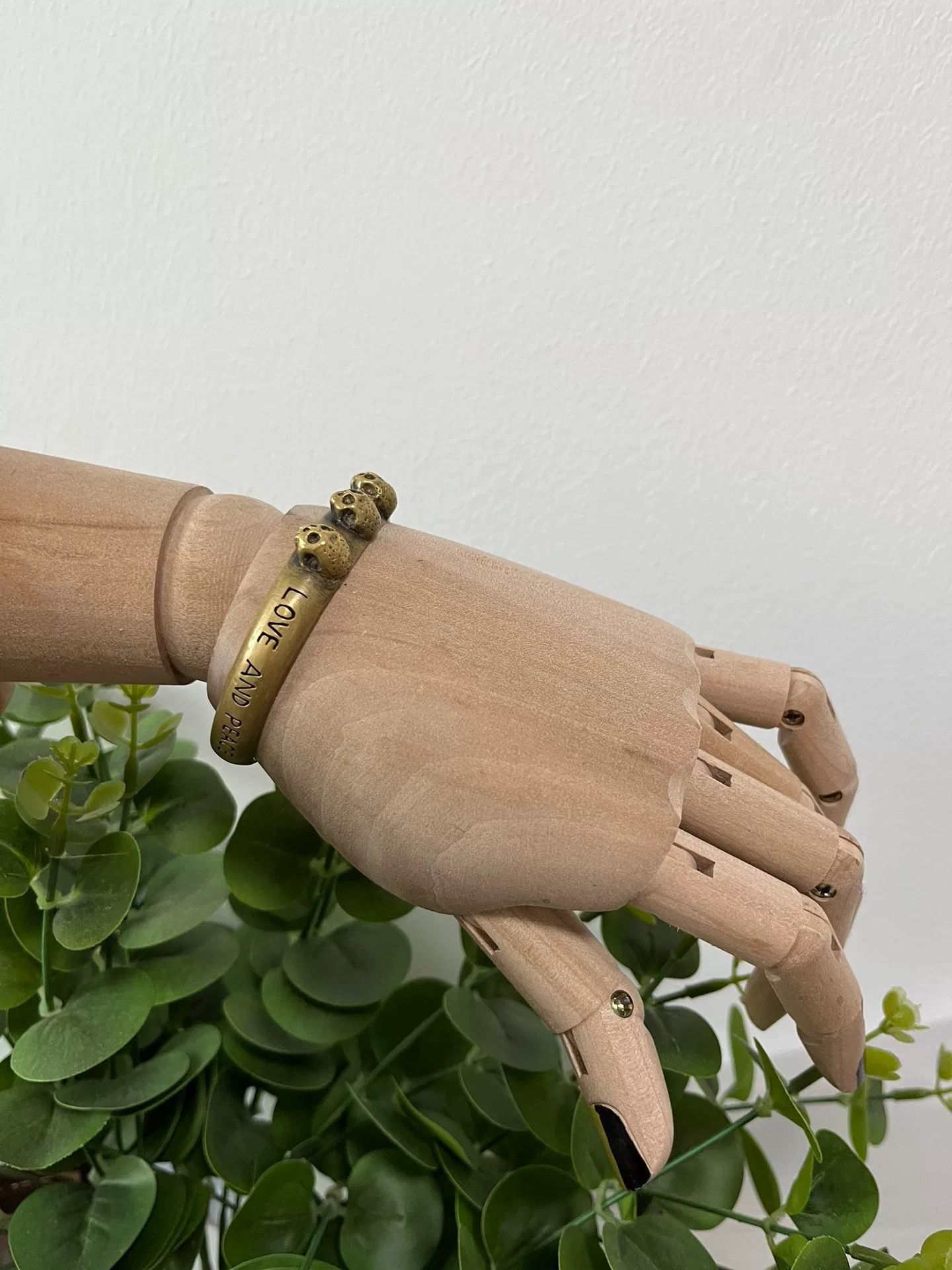 Share Spirit Homme Share Spirit Brass Skull Bracelet Size ONE SIZE - 5 Thumbnail