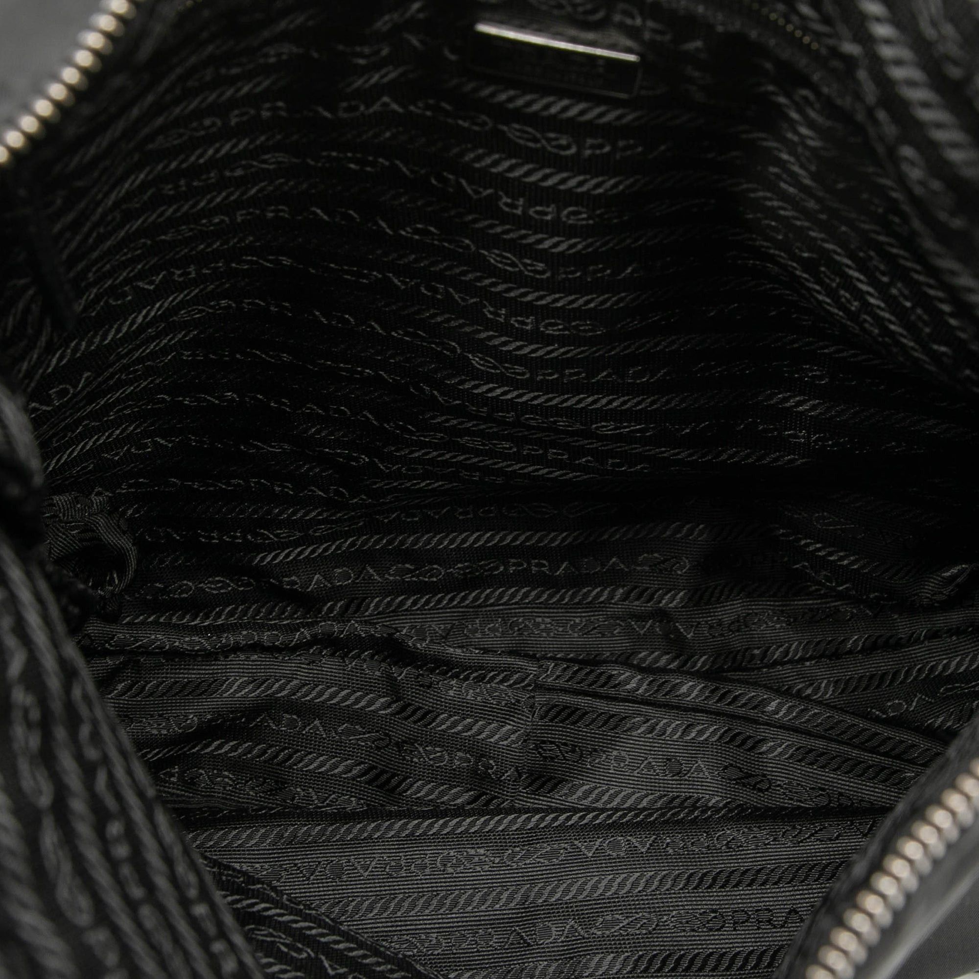 Tessuto Zip Top Shoulder Bag