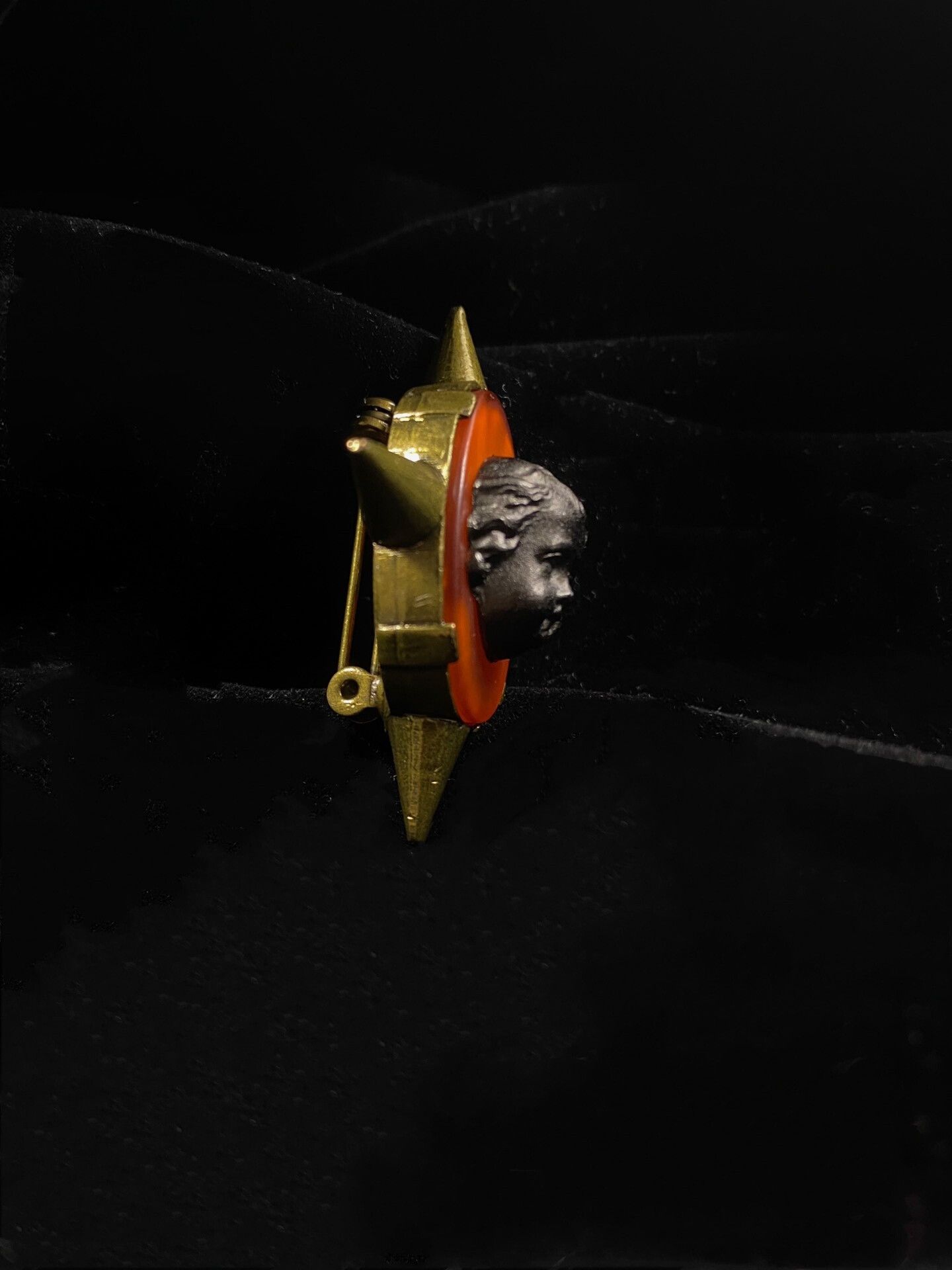 Jean Paul Gaultier Jean Paul Gaultier Portrait Brooch Size ONE SIZE - 5 Thumbnail