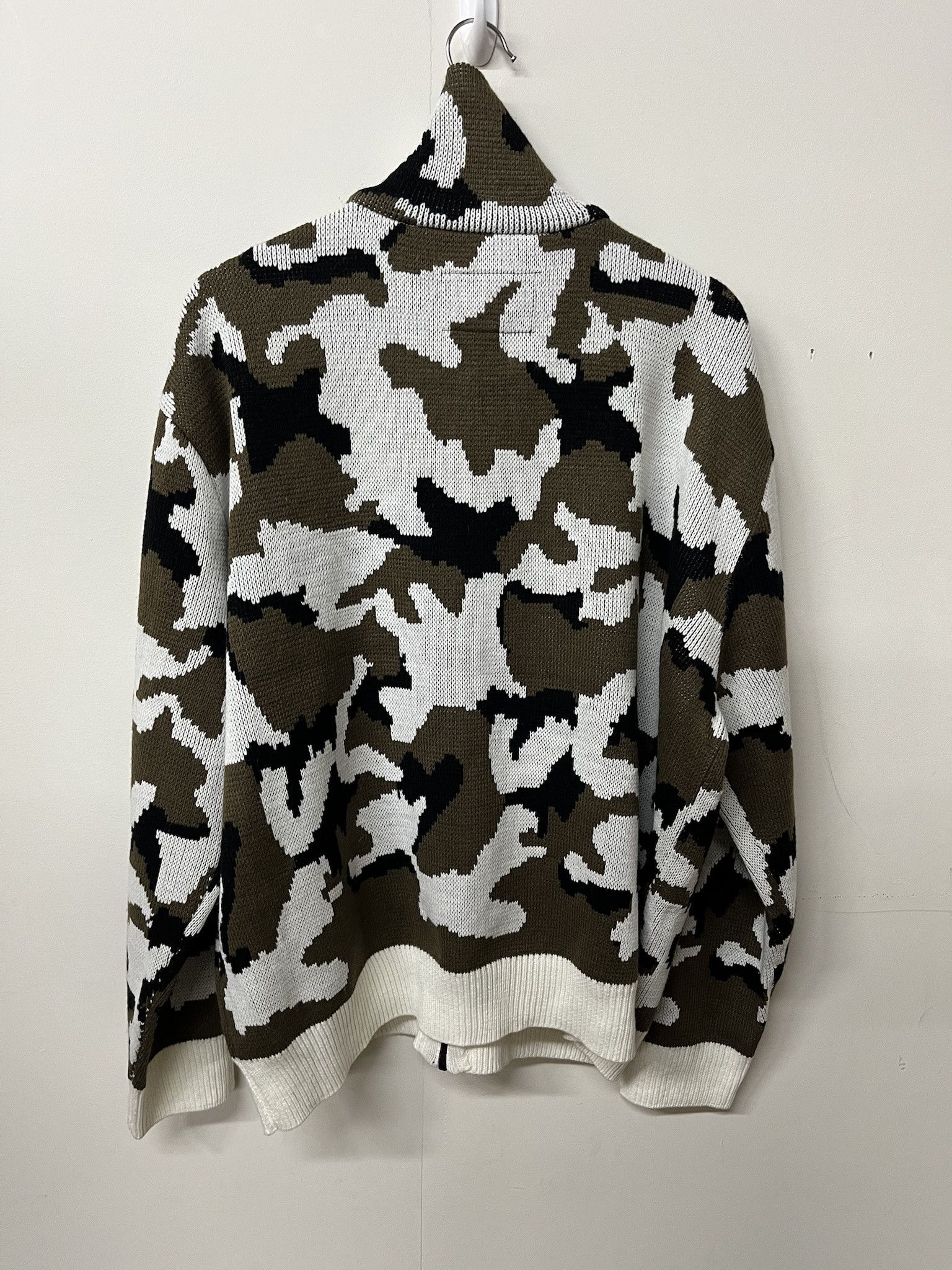 Vintage Vintage 2000s Snow Camo Full Zip Knit Cardigan Size XL Size US XL / EU 56 / 4 - 4 Thumbnail