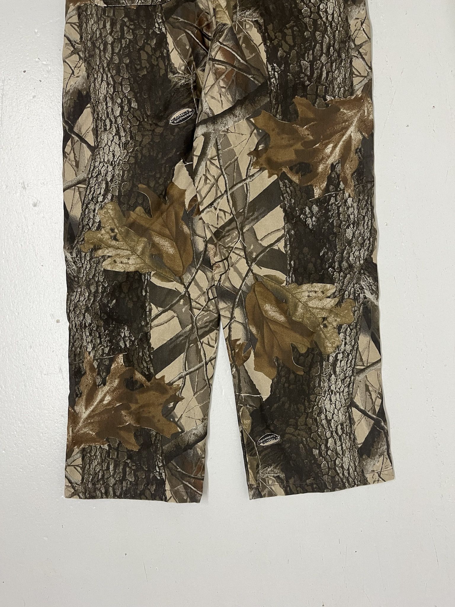 Carhartt × Vintage Vintage 90s Liberty Realtree Hardwood Camo Overalls Size 29 (tragged Kids 10) Size US 29 - 7 Thumbnail
