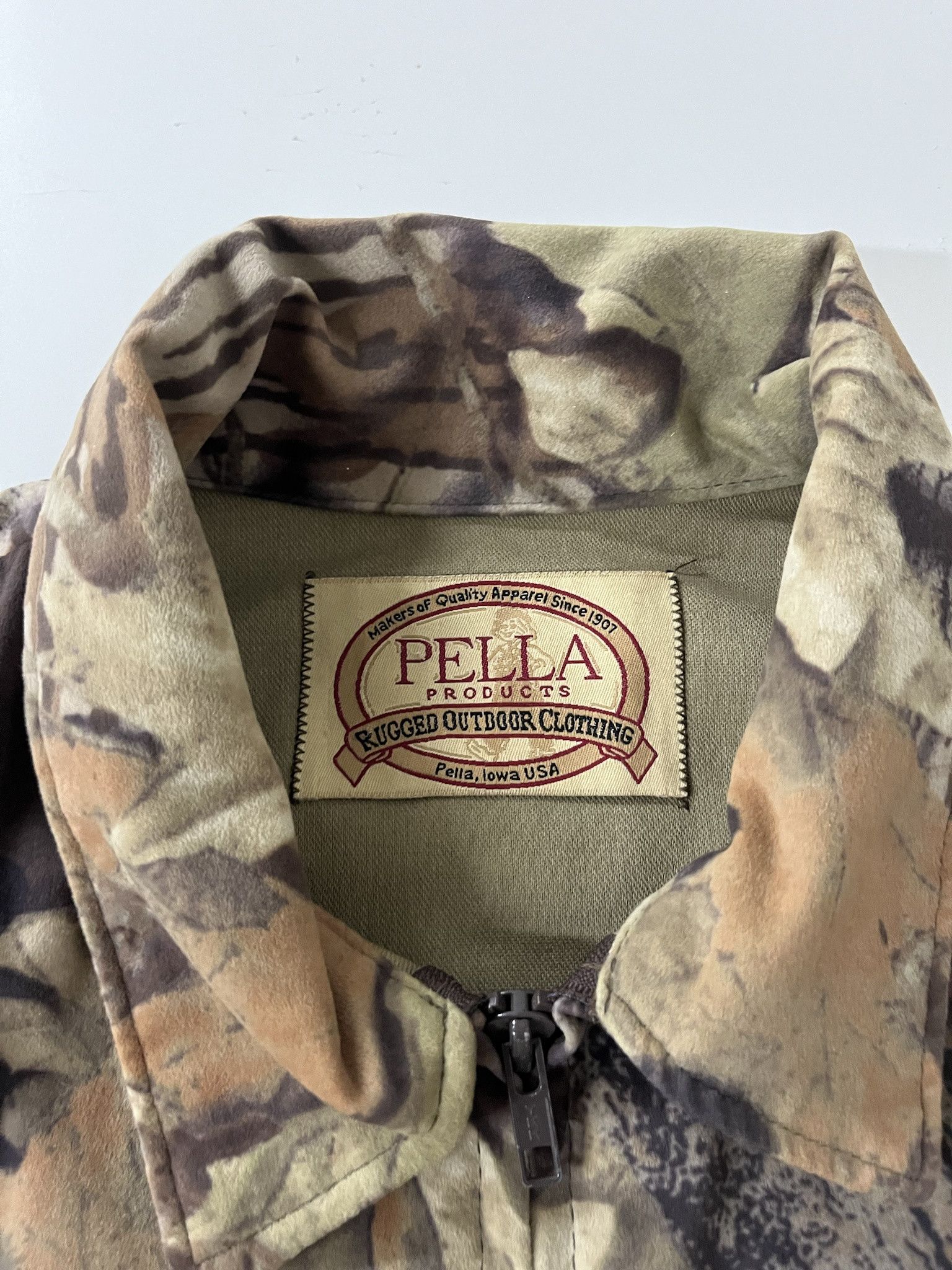 Vintage Vintage 2000s Faux Suede Realtree Breakup Camo Jacket Size L Size US L / EU 52-54 / 3 - 2 Thumbnail