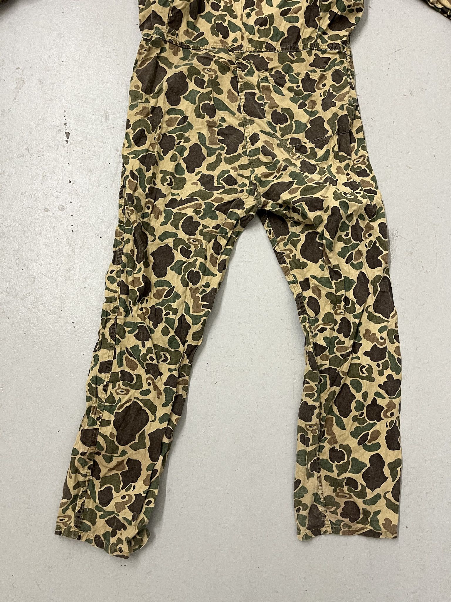 Carhartt × Vintage Vintage 1980s Black Sheep Camo Coverall One Piece Overall Size M Size US M / EU 48-50 / 2 - 7 Thumbnail