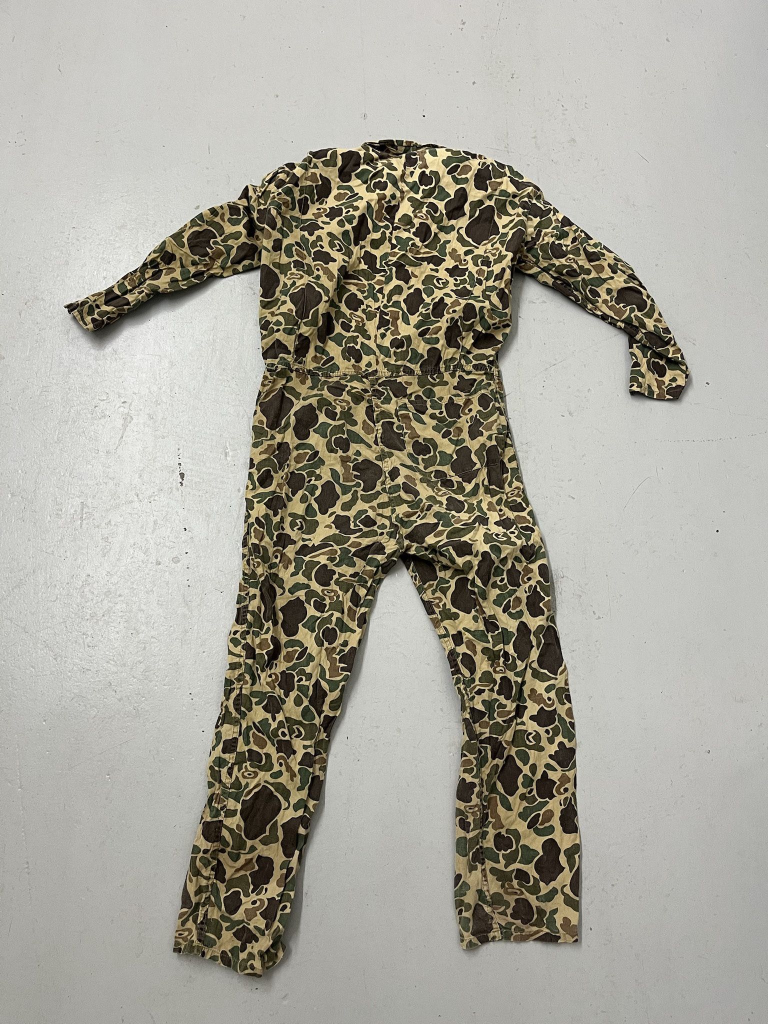 Carhartt × Vintage Vintage 1980s Black Sheep Camo Coverall One Piece Overall Size M Size US M / EU 48-50 / 2 - 5 Thumbnail