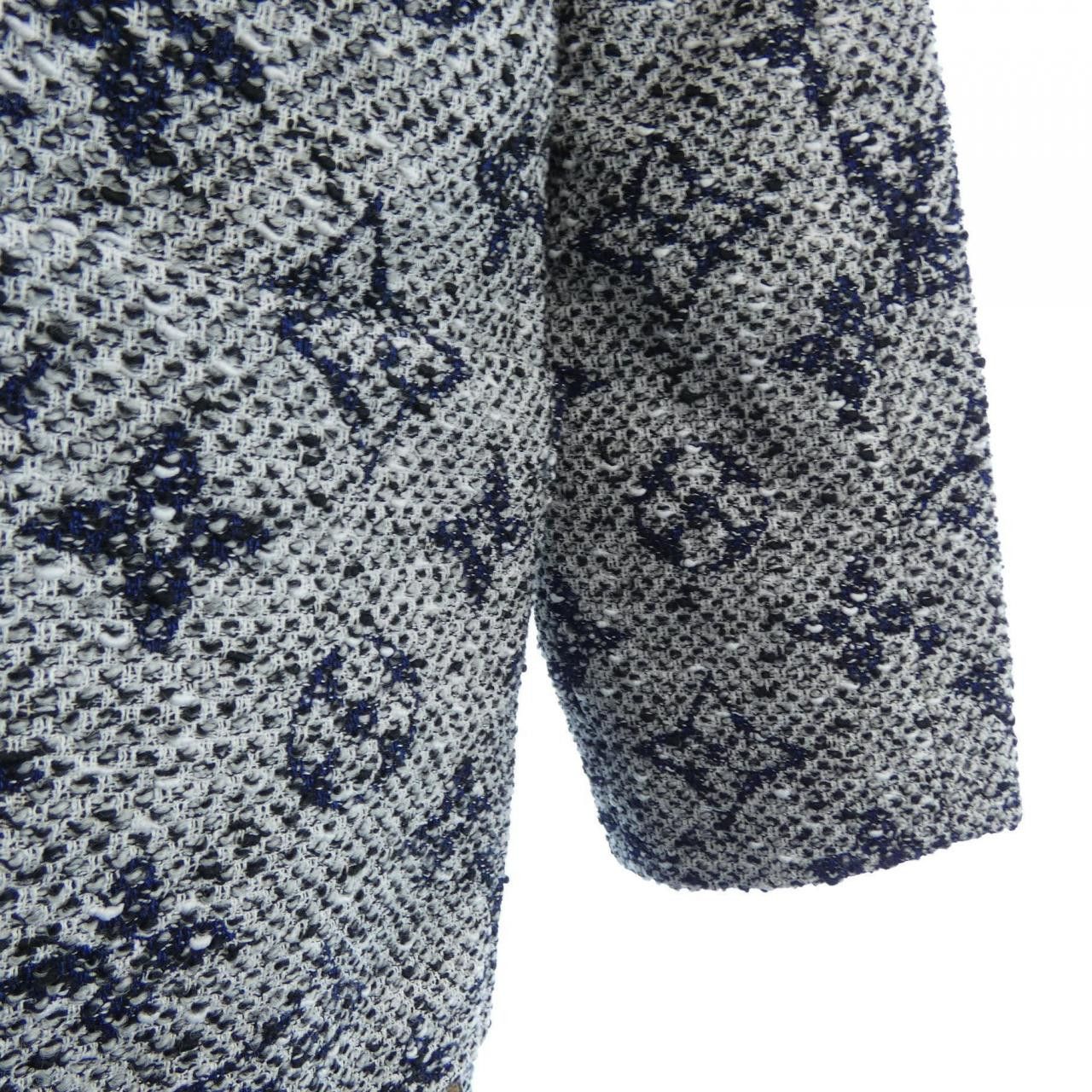 Louis Vuitton Louis Vuitton Louis Vuitton Coat Textile Outerwear FRCO30MCP DUTY FREE for USA Size ONE SIZE - 6 Thumbnail