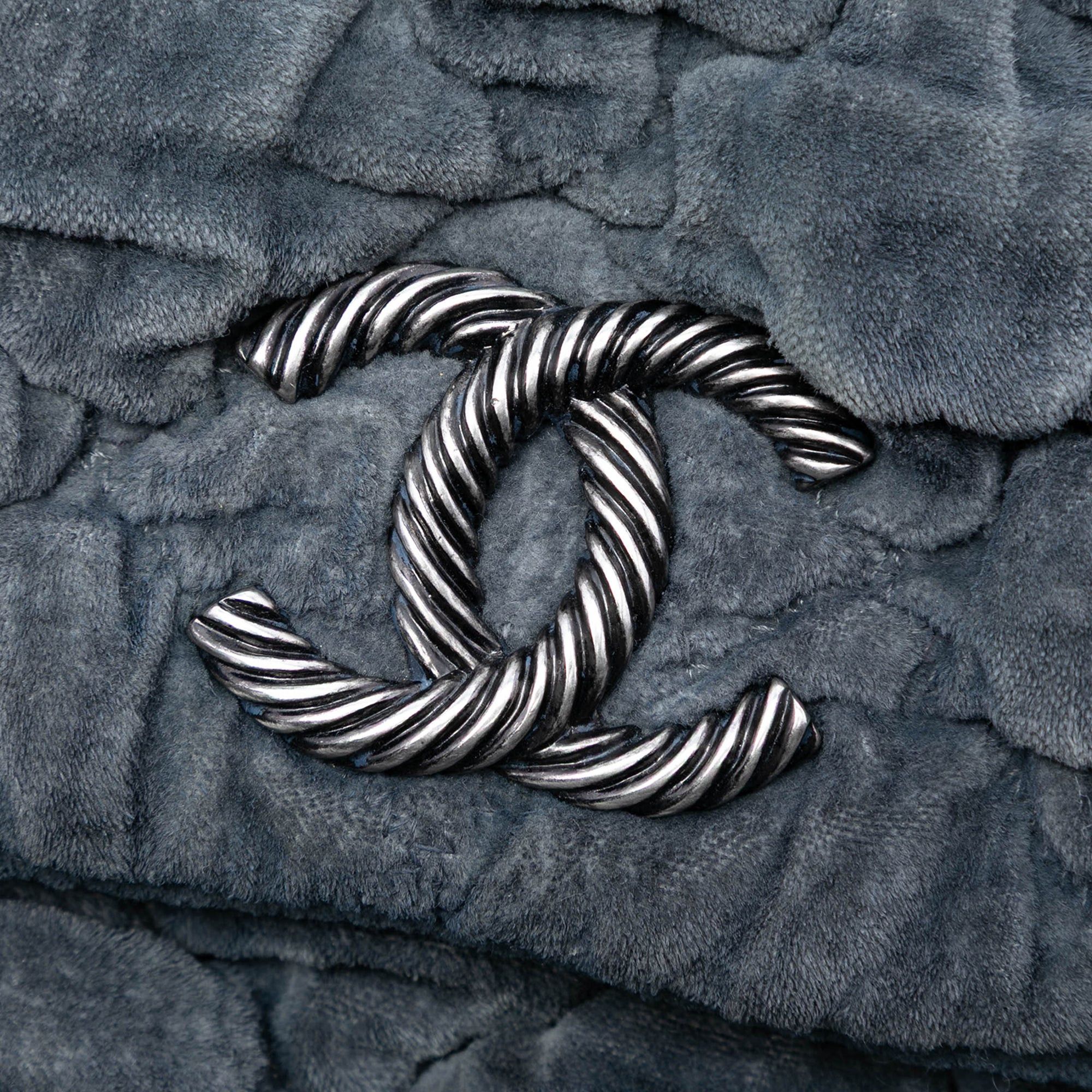 Chanel Paris Moscou Bubble Quilted Velvet Flap Size ONE SIZE - 6 Thumbnail