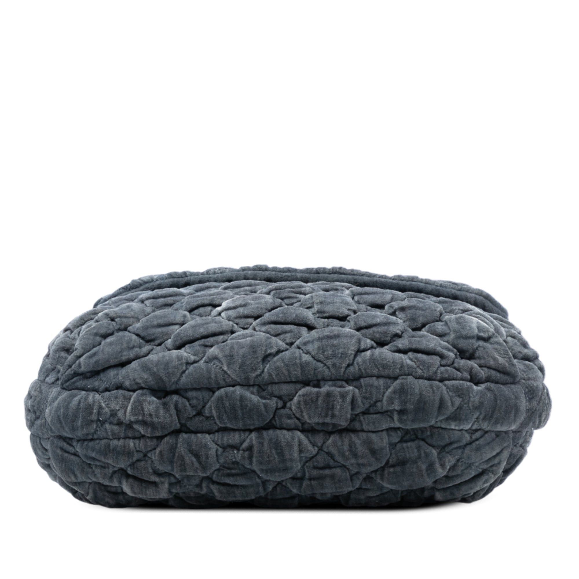 Chanel Paris Moscou Bubble Quilted Velvet Flap Size ONE SIZE - 3 Thumbnail