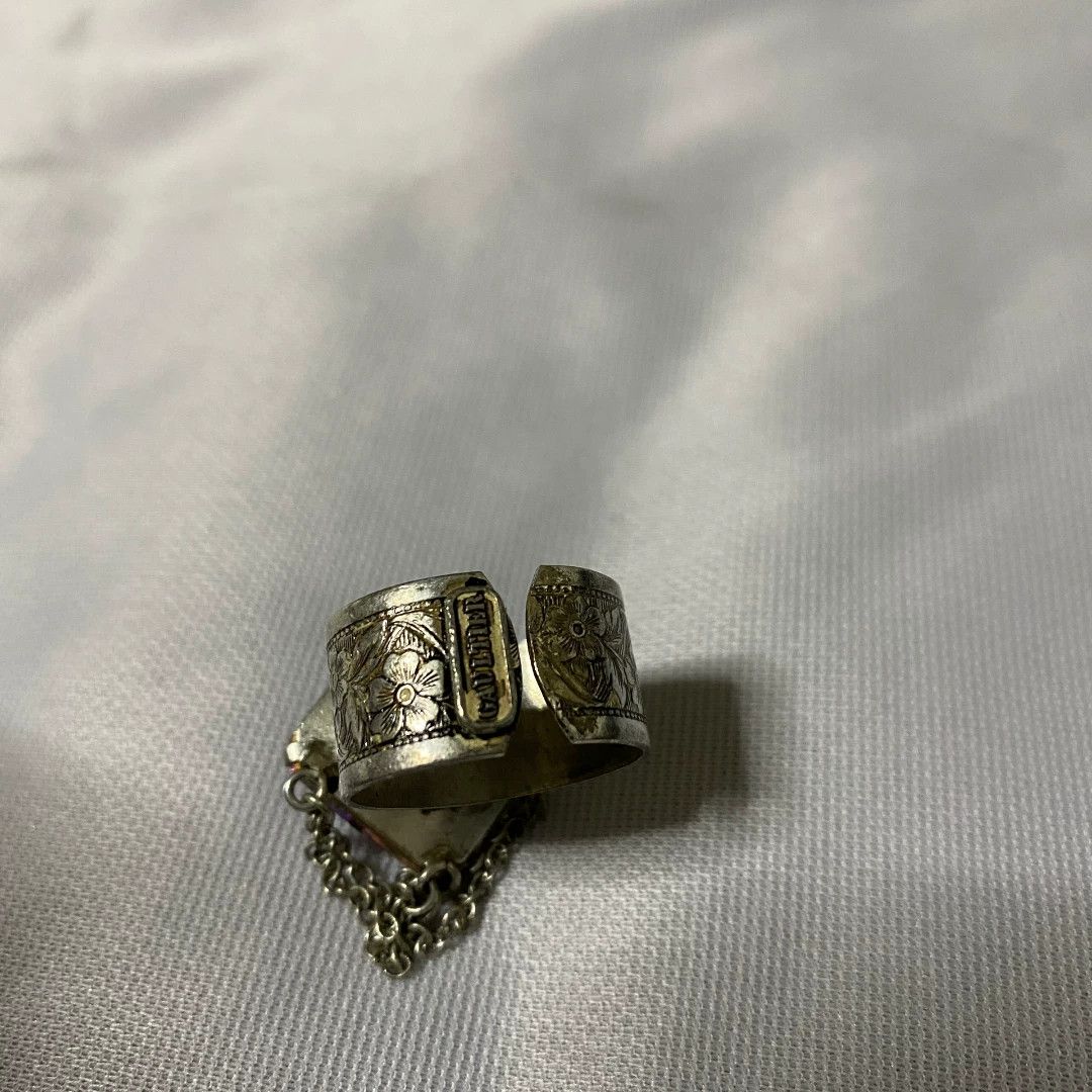 Jean Paul Gaultier Jean Paul Gaultier Carved Gemstone Chain Ring Size ONE SIZE - 3 Thumbnail