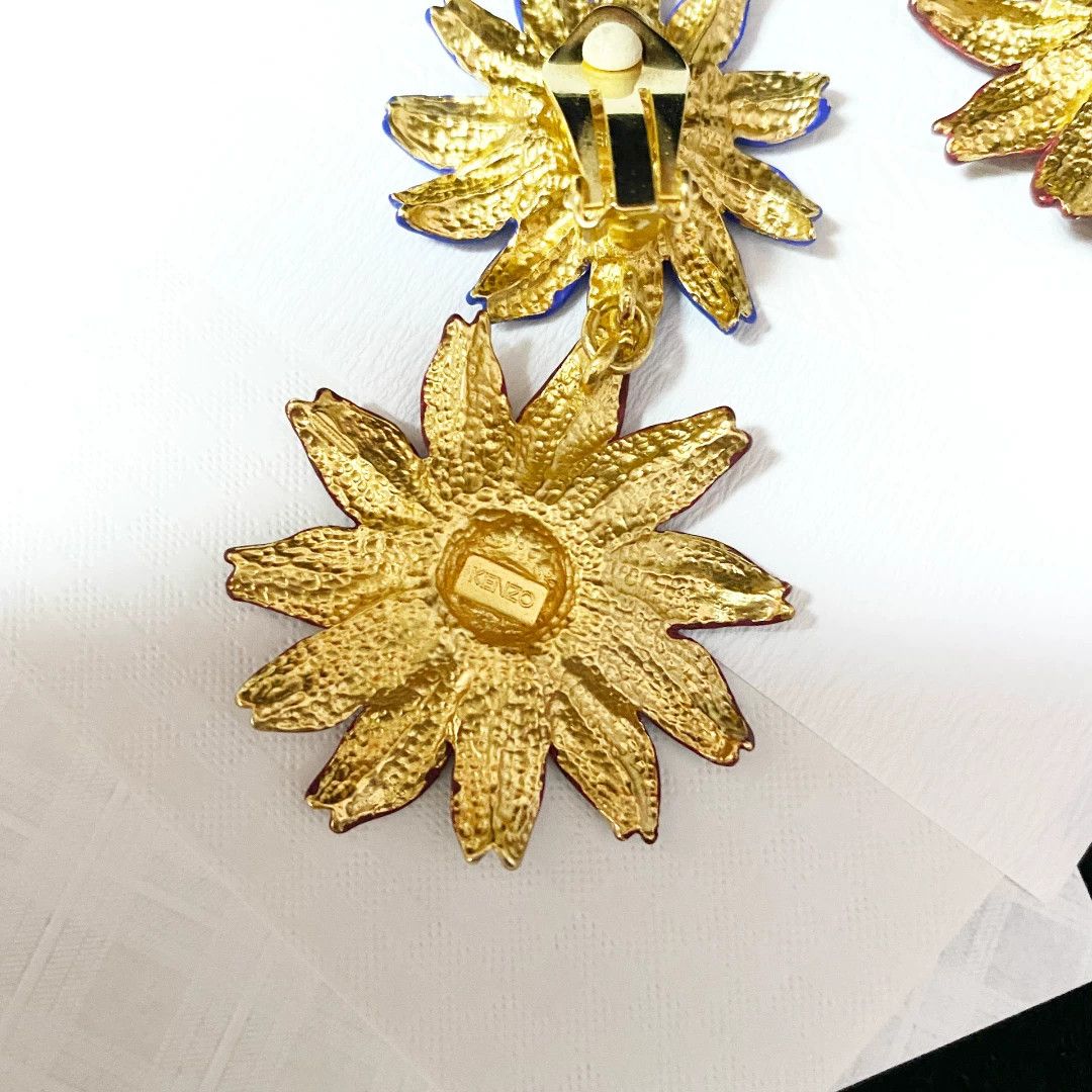 Kenzo Kenzo Sunflower Vintage Ear Clips Size ONE SIZE - 5 Thumbnail