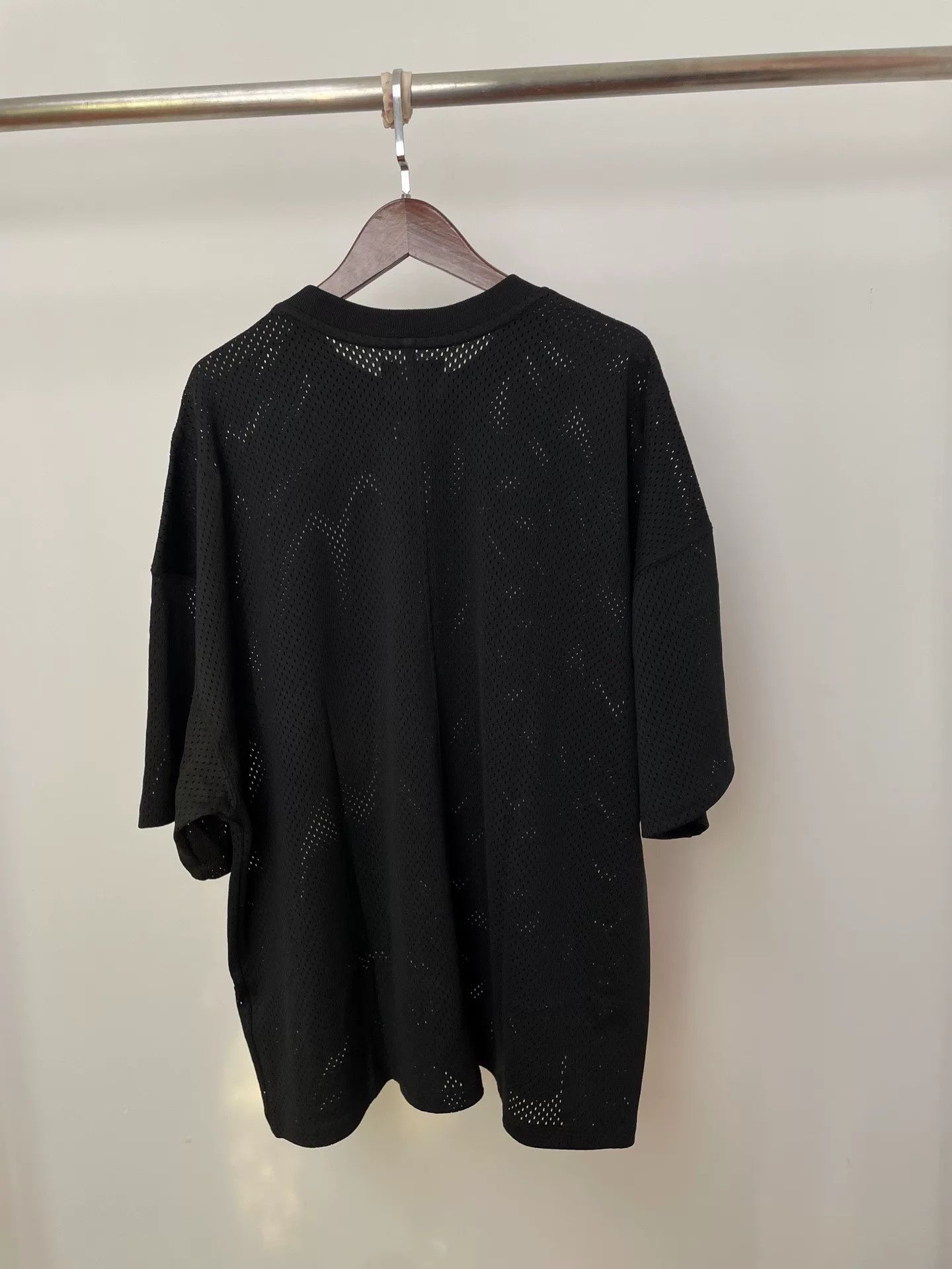 Fear of God Fear of God Mesh Short-Sleeve Black Size US M / EU 48-50 / 2 - 2 Thumbnail