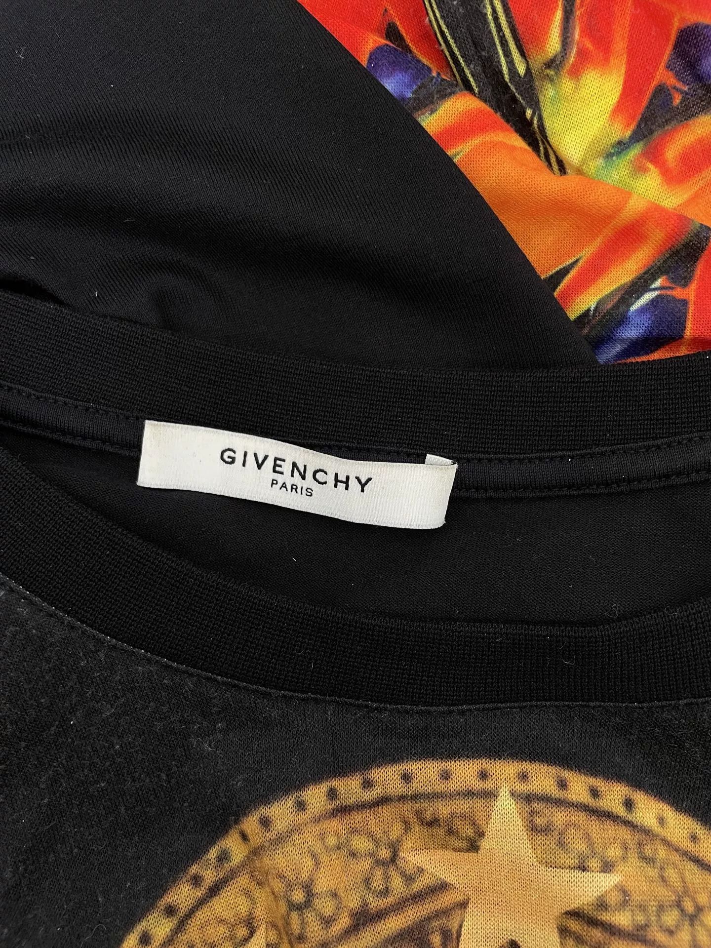 Givenchy Givenchy Madonna Flower Short Sleeve Size US S / EU 44-46 / 1 - 3 Thumbnail