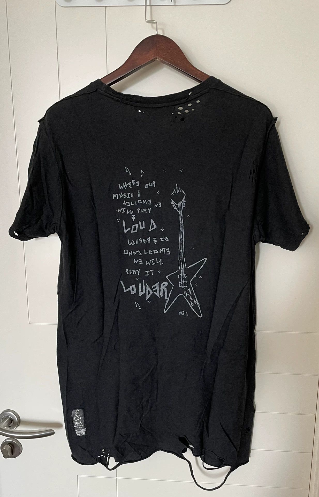 Marc Jacques Burton Marc Jacques Burton Distressed Tee Size US XL / EU 56 / 4 - 2 Thumbnail