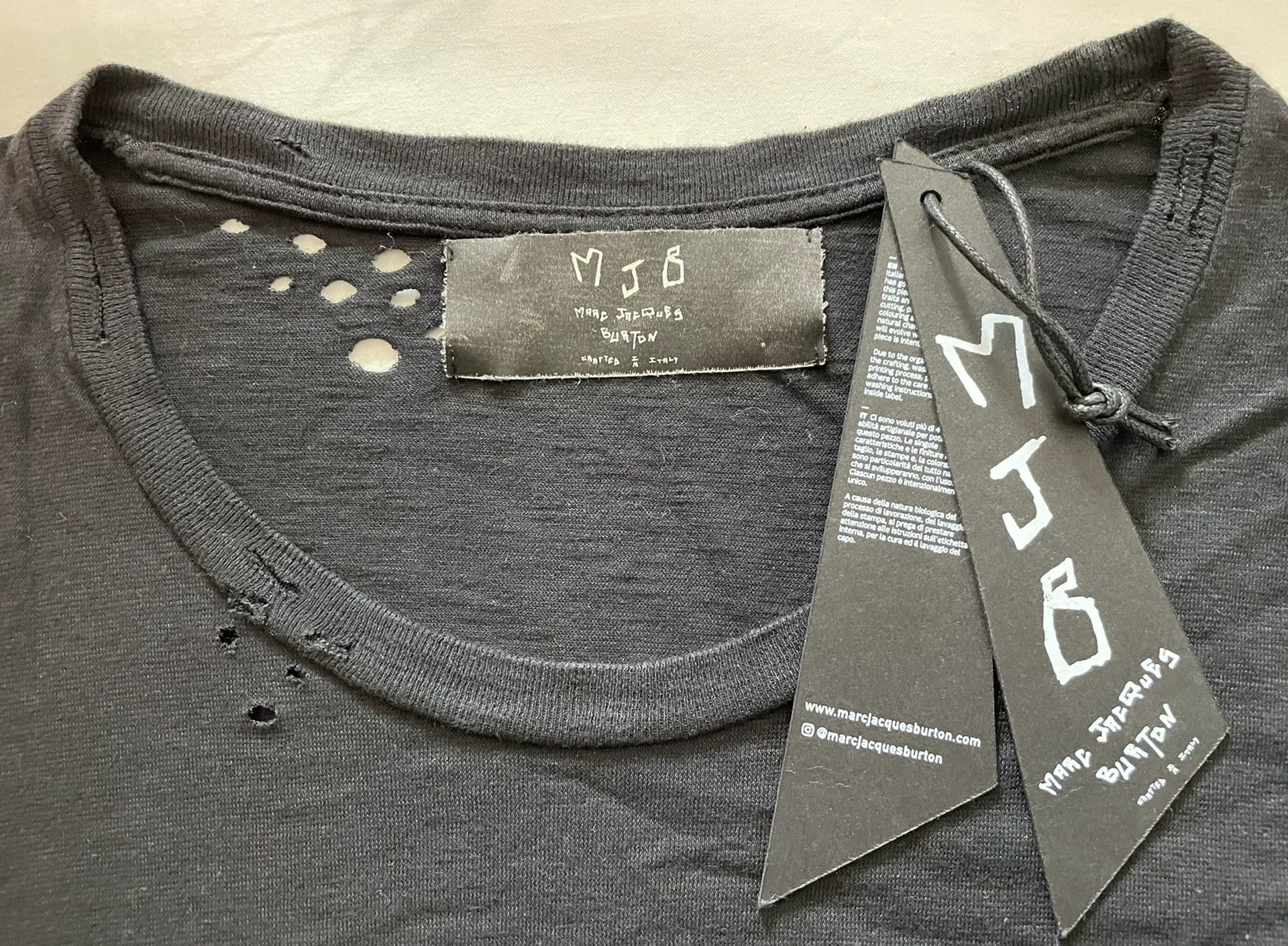 Marc Jacques Burton Marc Jacques Burton Distressed Tee Size US XL / EU 56 / 4 - 3 Thumbnail