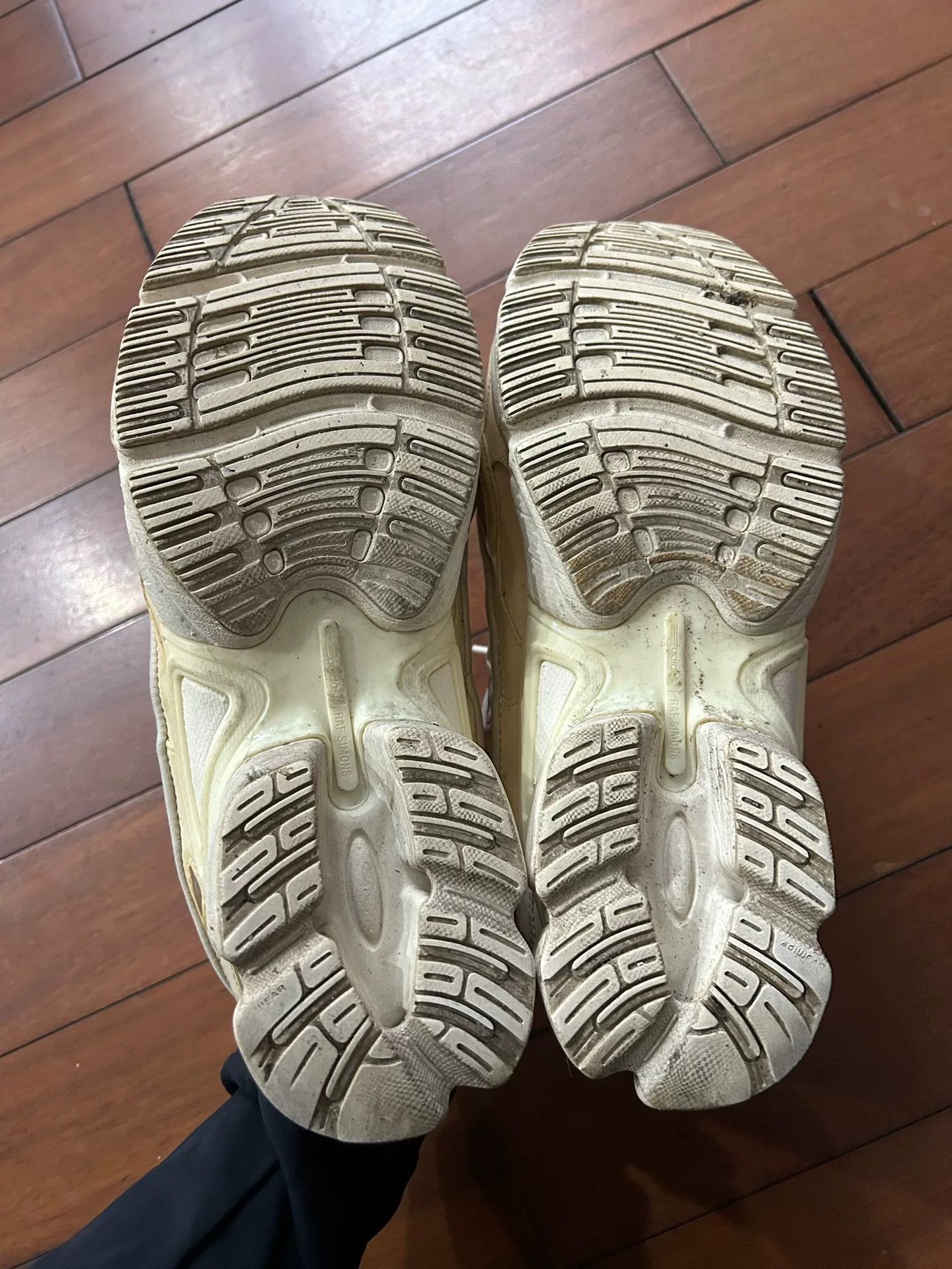 Raf Simons Raf Simons Adidas Ozweego Size US 10.5 / EU 43-44 - 5 Thumbnail