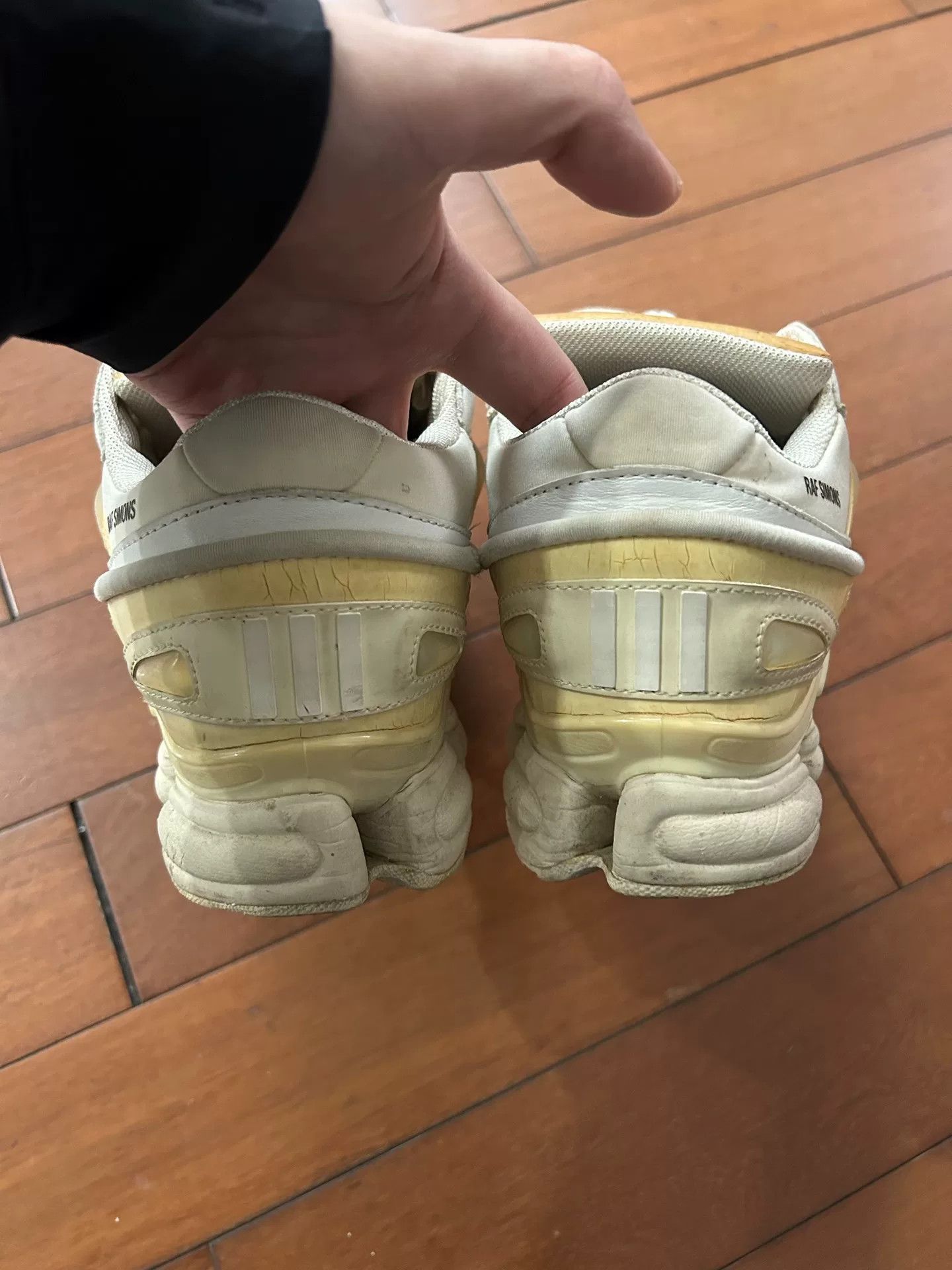 Raf Simons Raf Simons Adidas Ozweego Size US 10.5 / EU 43-44 - 4 Thumbnail