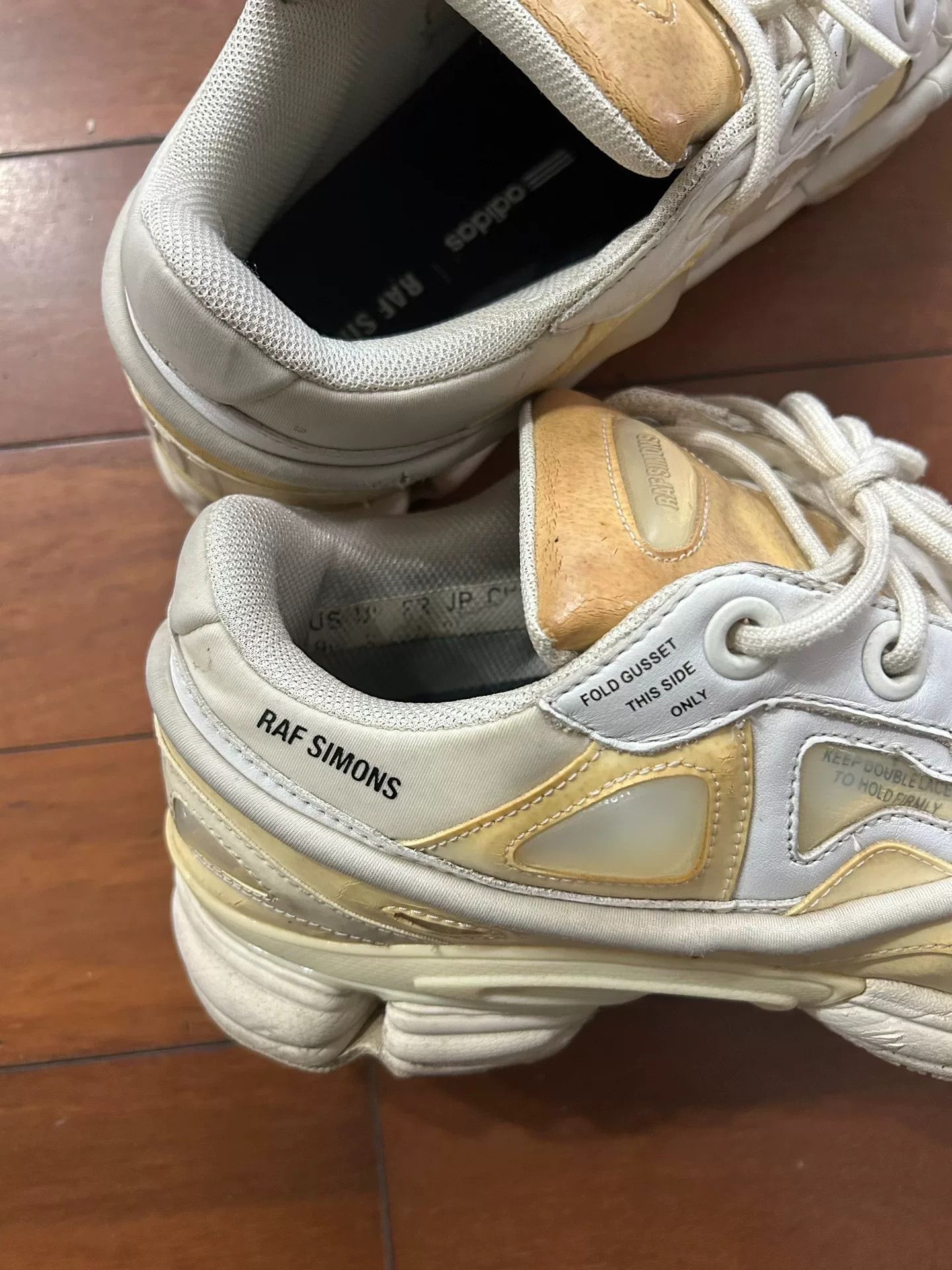 Raf Simons Raf Simons Adidas Ozweego Size US 10.5 / EU 43-44 - 3 Thumbnail