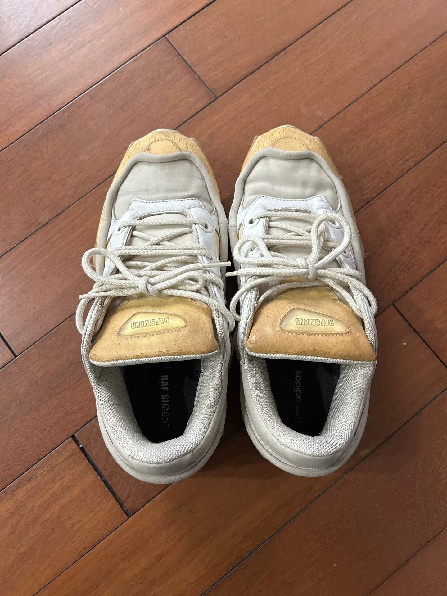 Raf Simons Raf Simons Adidas Ozweego Size US 10.5 / EU 43-44 - 2 Thumbnail