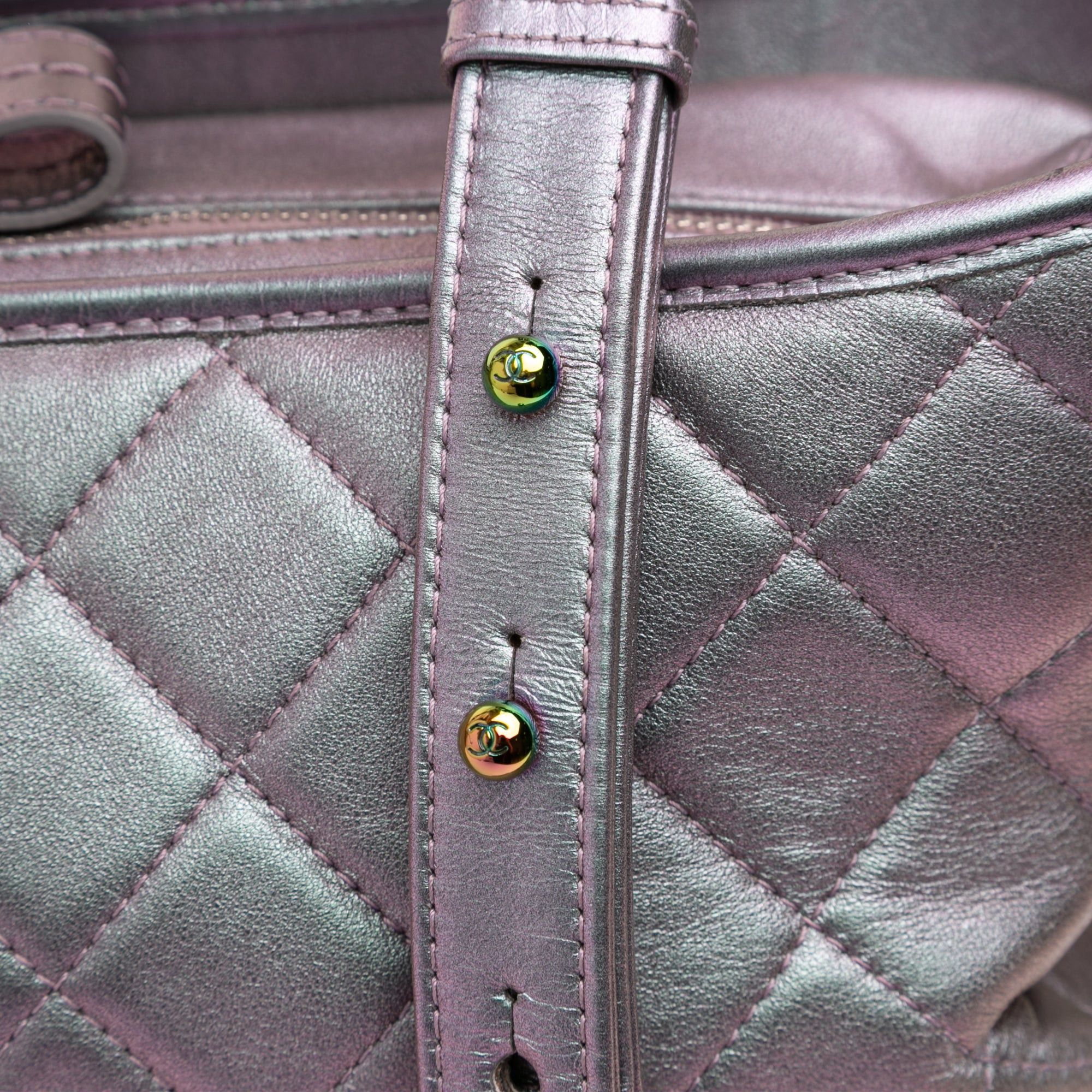 Chanel Medium Iridescent Calfskin Gabrielle Crossbody Size ONE SIZE - 8 Thumbnail