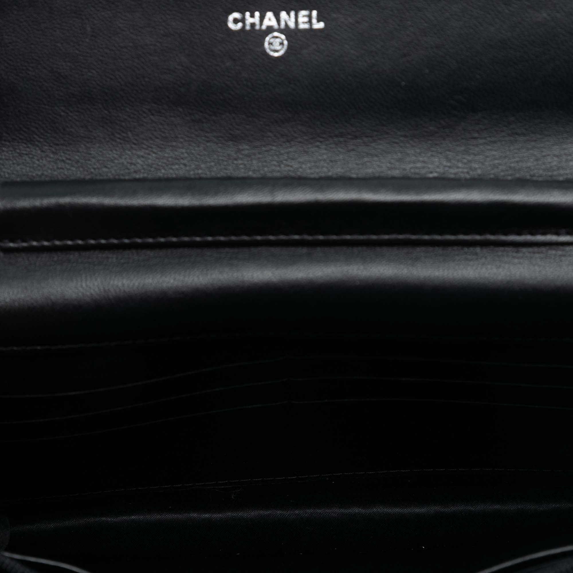 CC Quilted Crinkled Patent Wallet On Chain