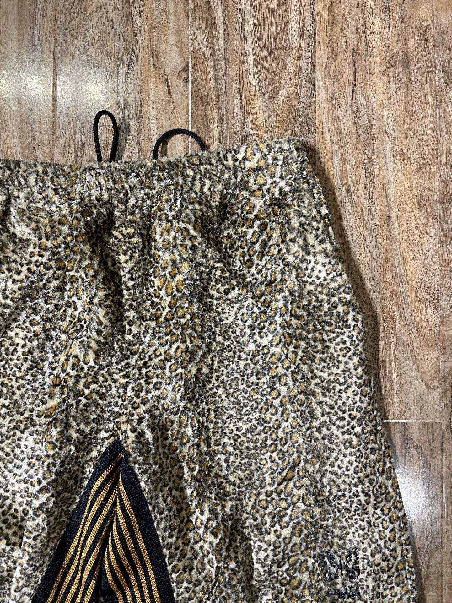 Needles NEEDLES X BEAMS SSZ Leopard Print Shorts Size US 30 / EU 46 - 3 Thumbnail