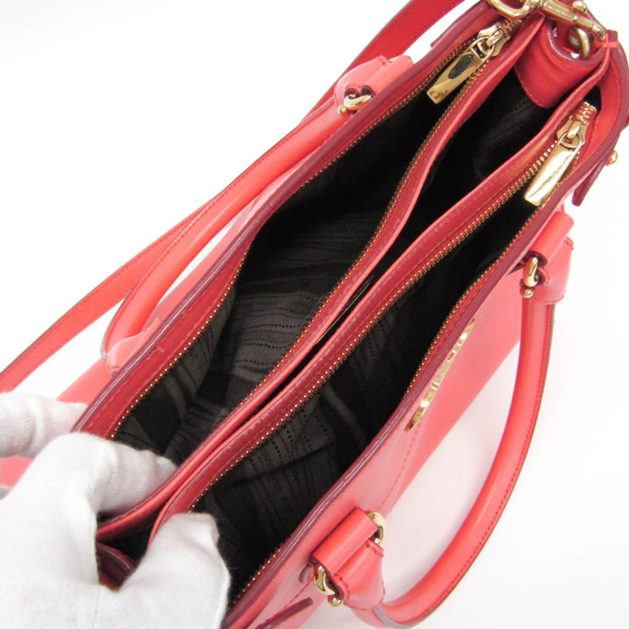 Salvatore Ferragamo Salvatore Ferragamo Gancini GG-21 D940 Women's Leather Handbag,Shoulder Bag Salmon Pink Size ONE SIZE - 5 Thumbnail