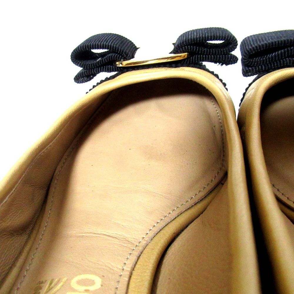 Salvatore Ferragamo Salvatore Ferragamo Salvatore Ferragamo Vara Quilting Leather Pumps Leather Shoes DUTY FREE for USA Size ONE SIZE - 10 Thumbnail
