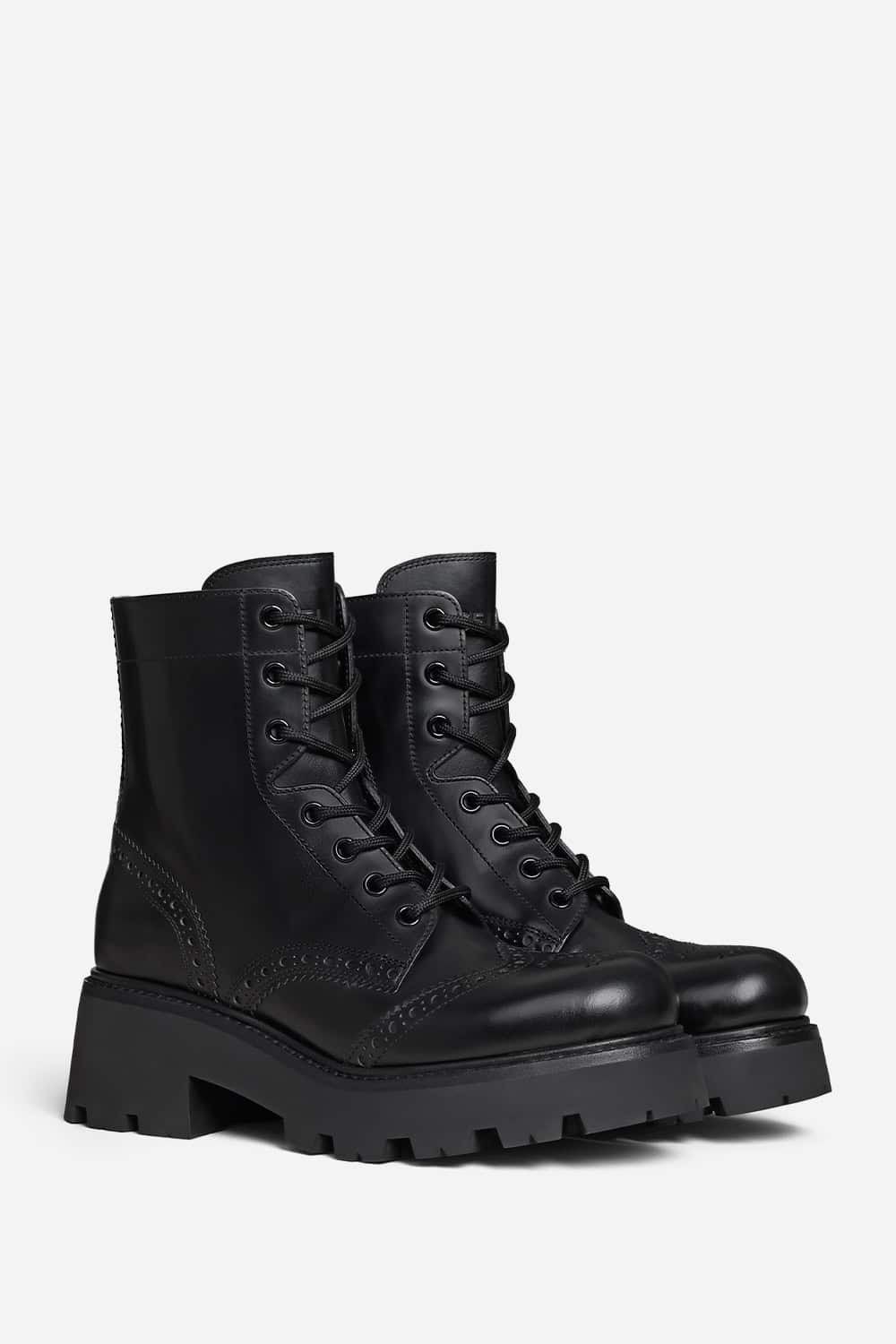 Celine Triomphe zipped boots in black Size US 10 / IT 40 - 2 Thumbnail