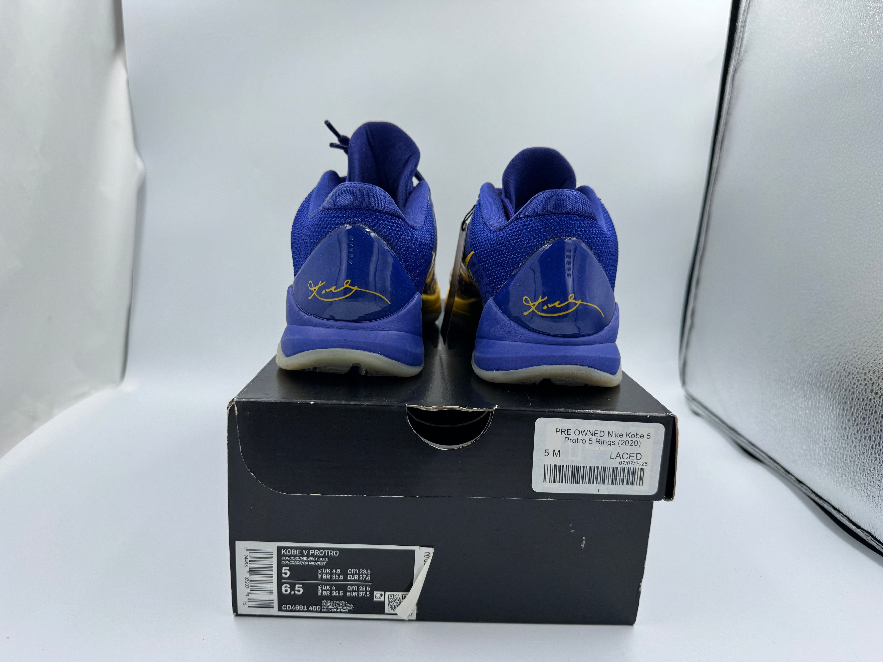 Nike PRE OWNED Kobe 5 Protro 5 Rings (2020) Size US 5 / EU 37 - 4 Thumbnail