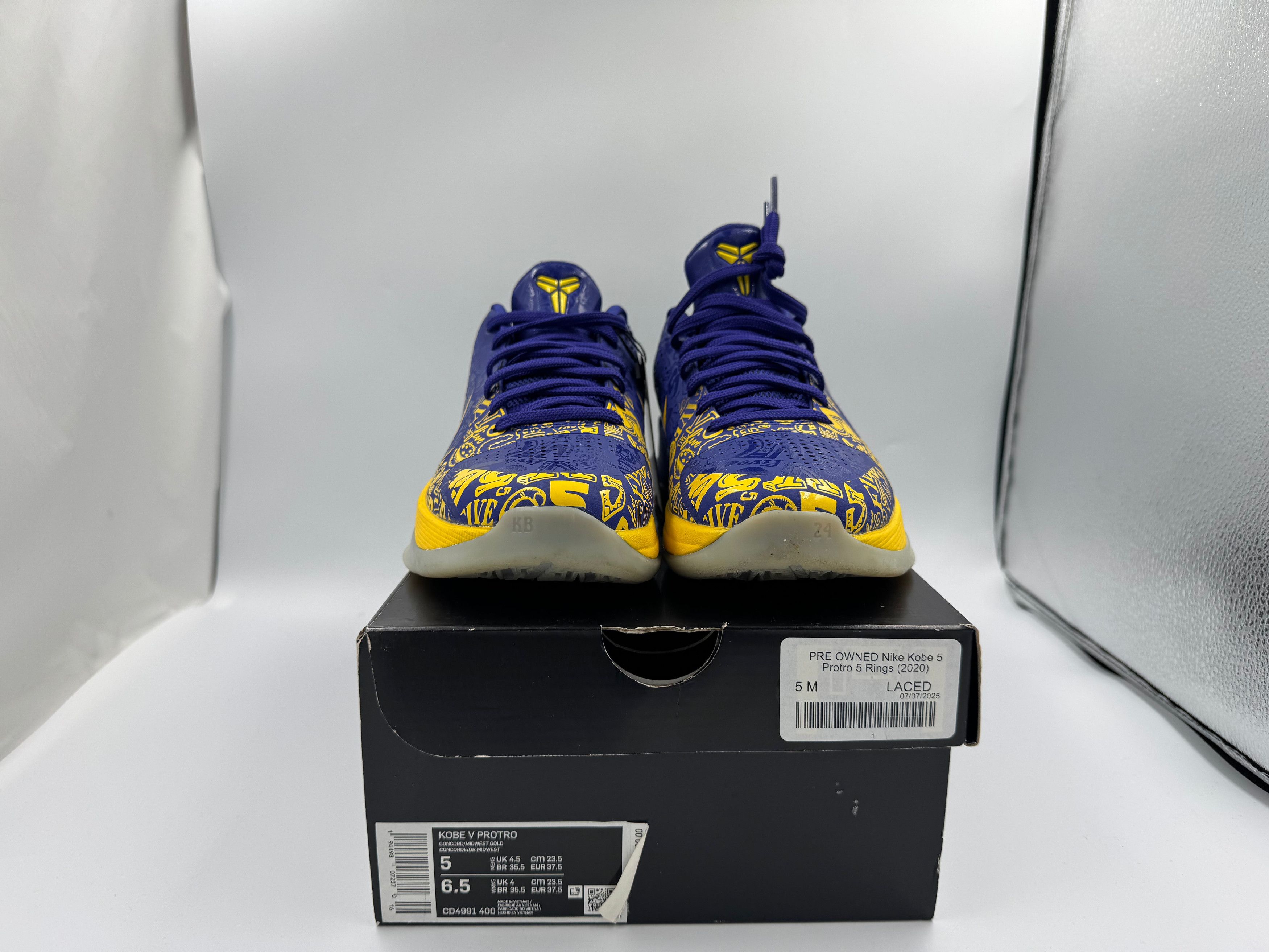 Nike PRE OWNED Kobe 5 Protro 5 Rings (2020) Size US 5 / EU 37 - 3 Thumbnail