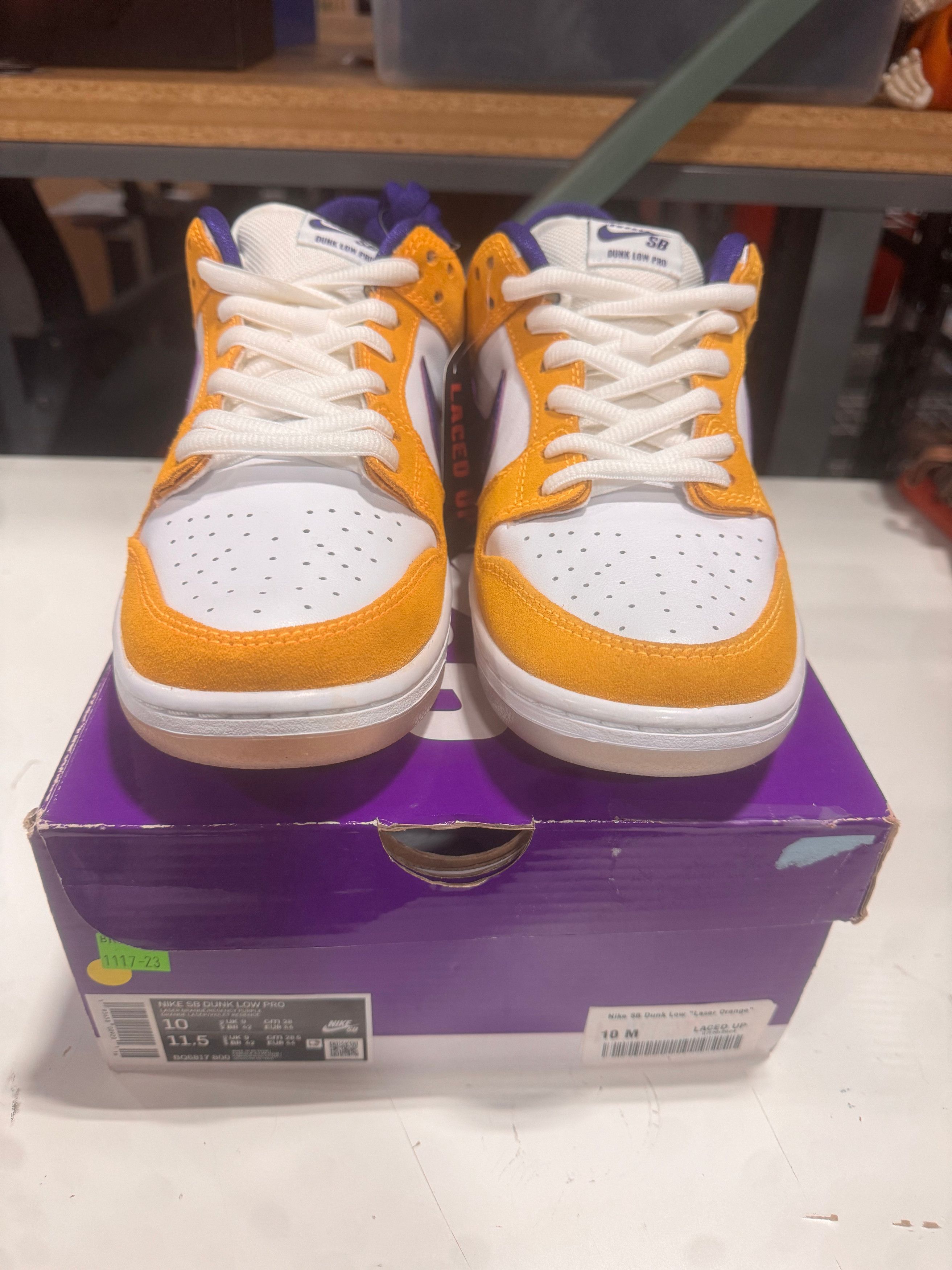 Nike PRE OWNED Dunk Low Laser Orange *Conditional* DS Size US 10 / EU 43 - 3 Thumbnail
