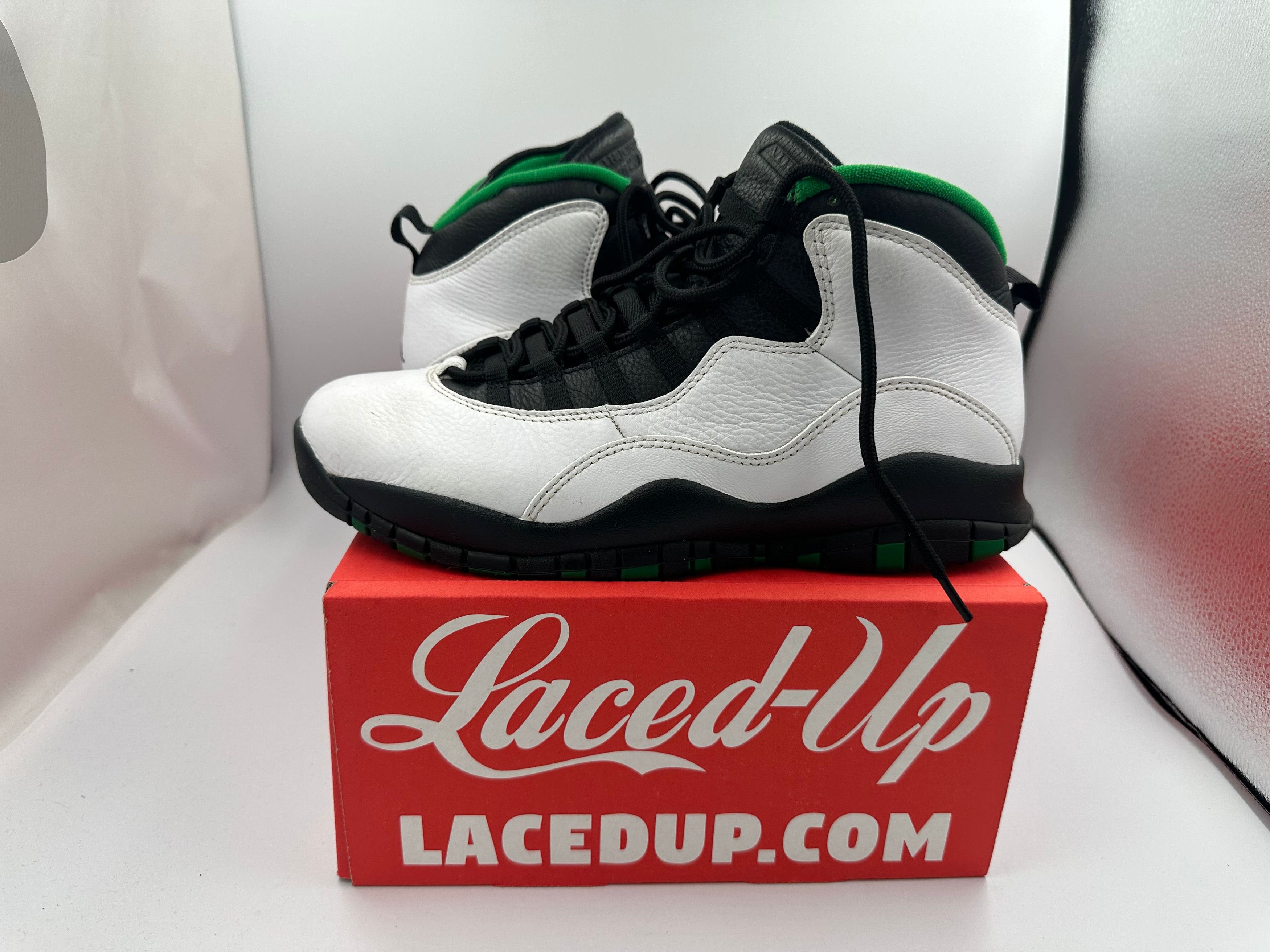 Jordan Brand PRE OWNED Jordan 10 Retro Seattle NO BOX Size US 10 / EU 43 - 2 Thumbnail