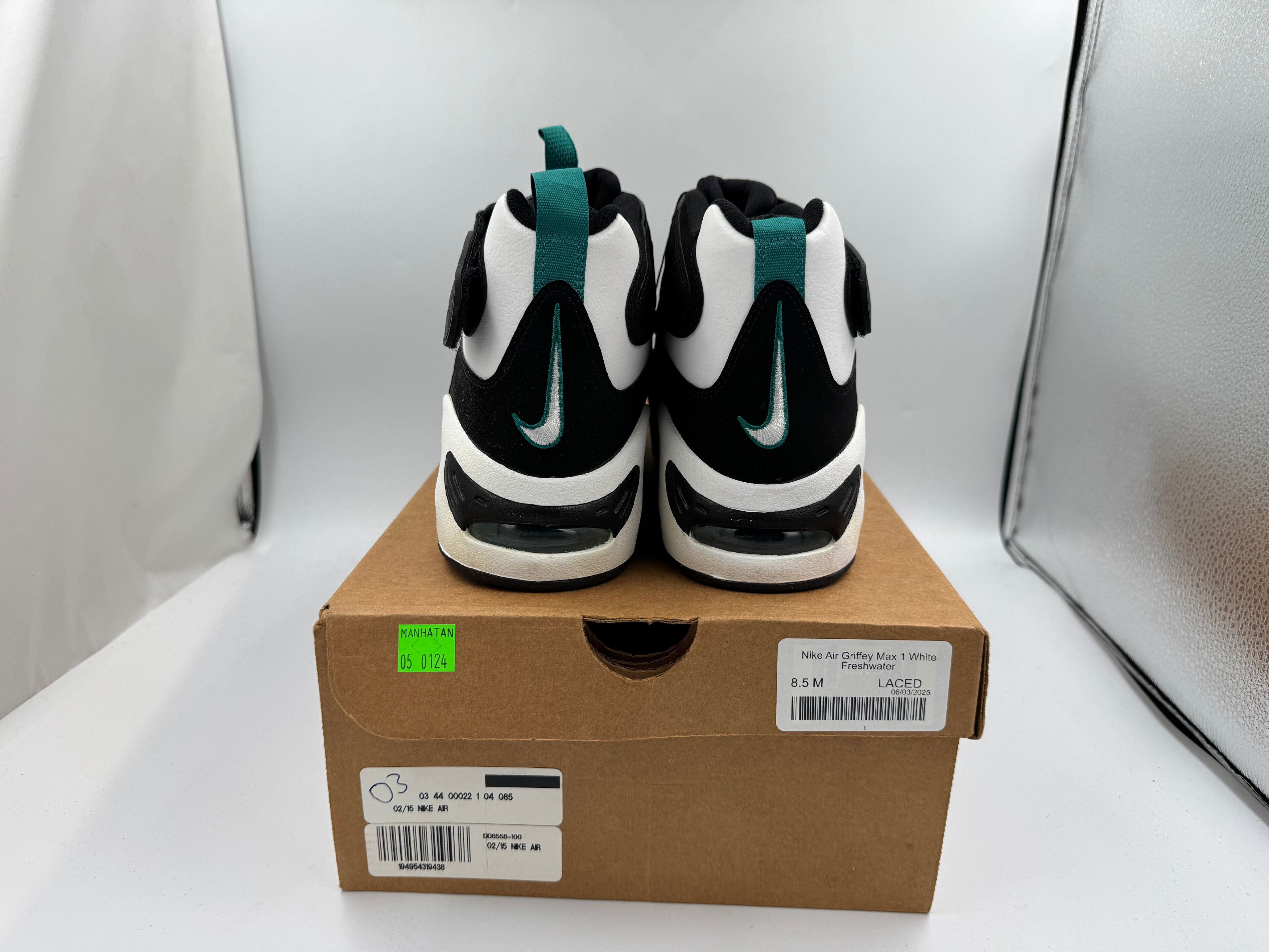 Nike PRE OWNED Air Griffey Max 1 Freshwater Conditional Size US 8.5 / EU 41-42 - 4 Thumbnail