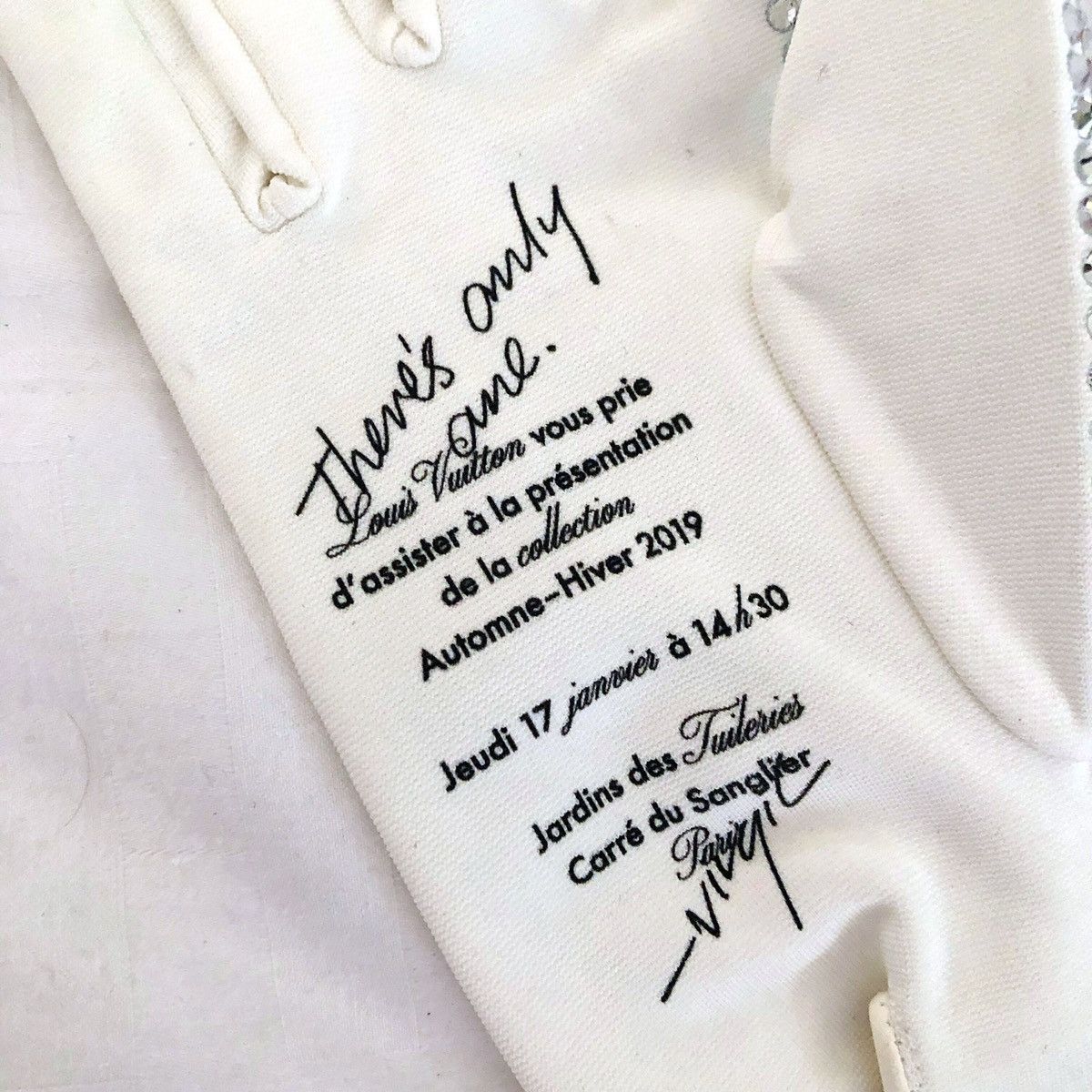 Louis Vuitton Louis Vuitton x Virgil Abloh Michael Jackson inspired glove Grailed