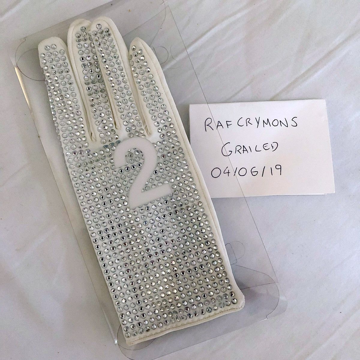 Louis vuitton michael jackson glove hotsell