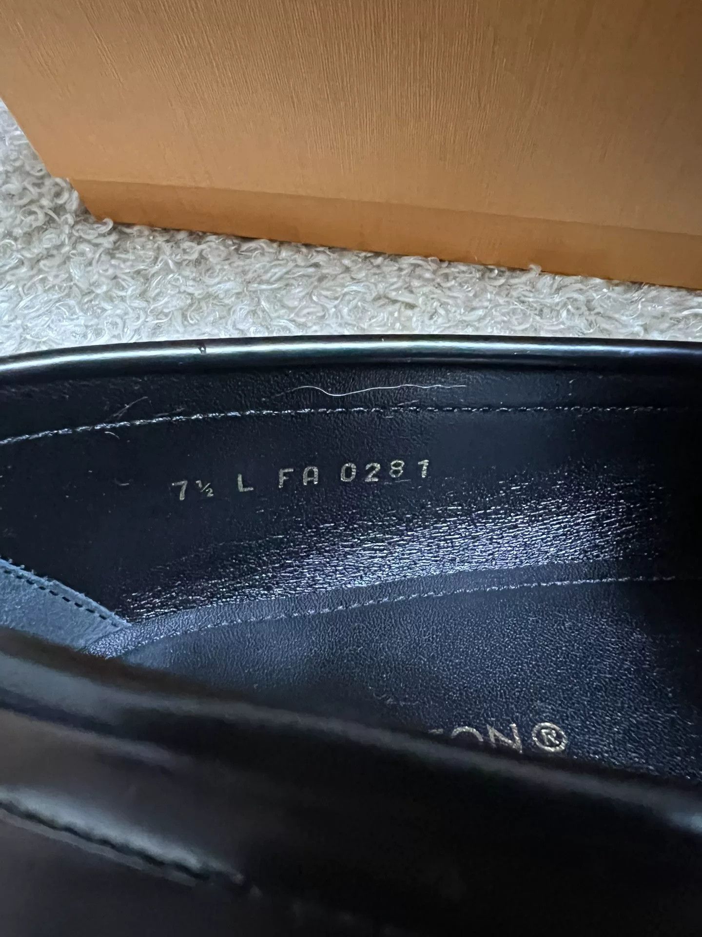 Louis Vuitton Louis Vuitton Men's Monogram Loafers Size US 7.5 / EU 40-41 - 4 Thumbnail