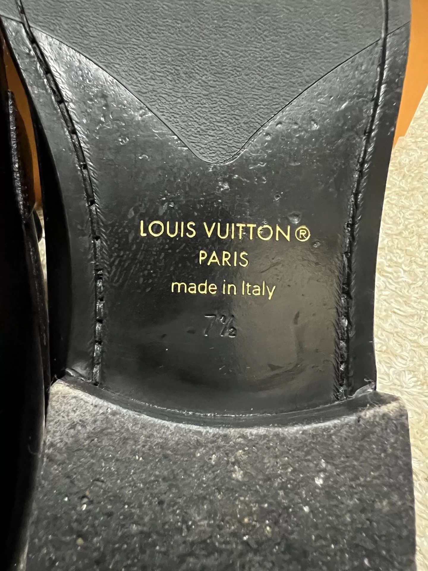 Louis Vuitton Louis Vuitton Men's Monogram Loafers Size US 7.5 / EU 40-41 - 8 Thumbnail