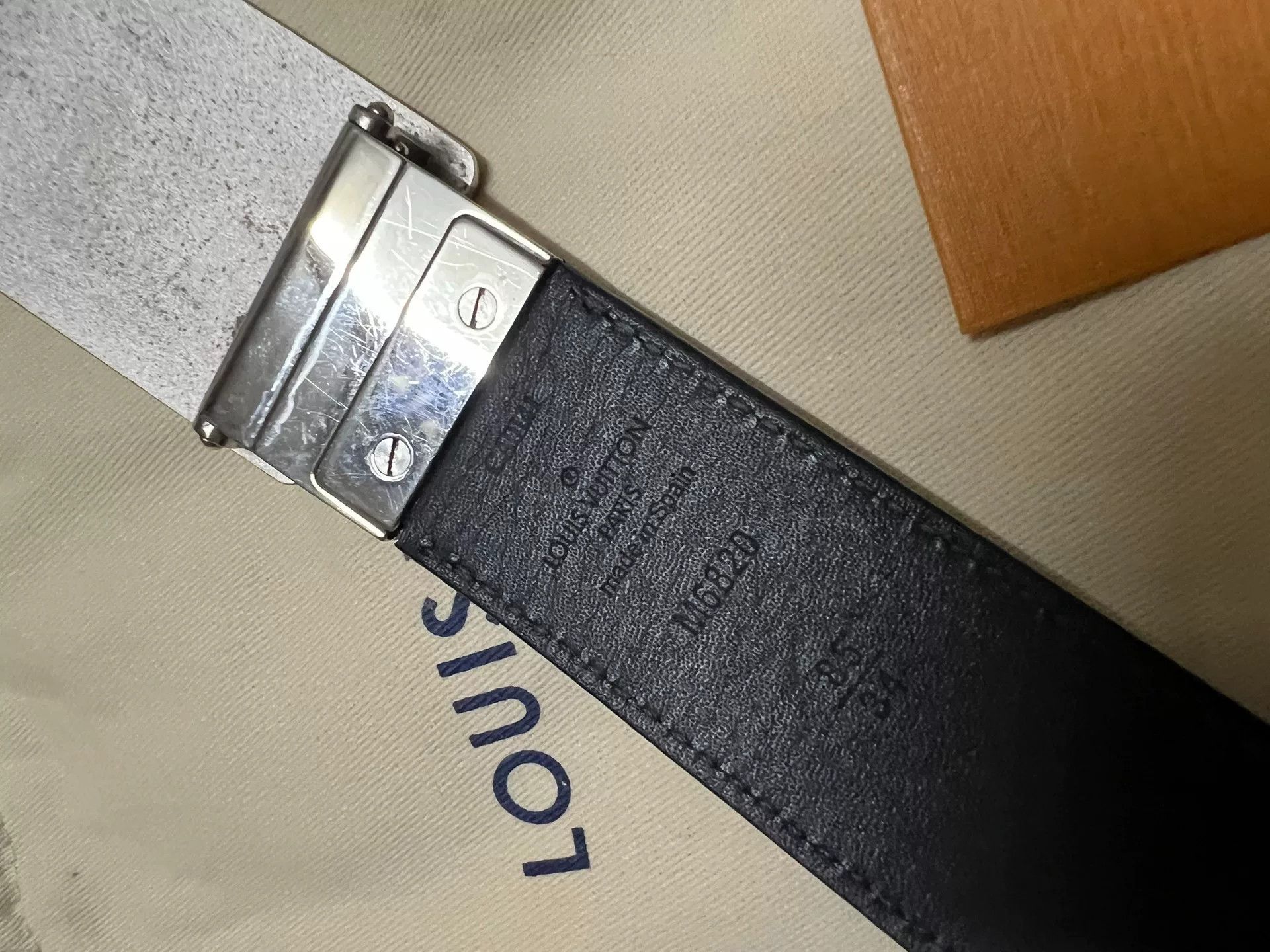 Louis Vuitton Louis Vuitton Men's Reversible Belt Size ONE SIZE - 3 Thumbnail
