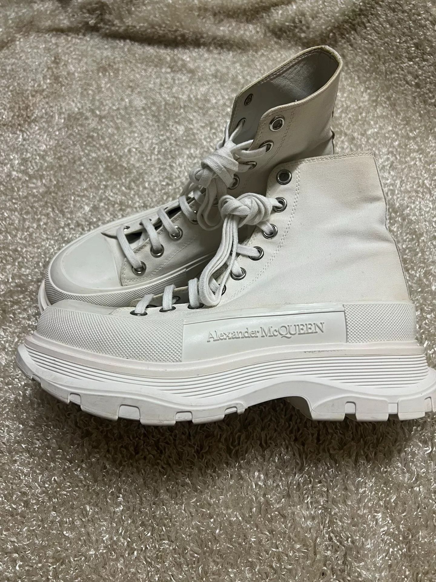 Alexander McQueen Alexander McQueen Men's White Dad Shoes Size US 6 / EU 39 - 2 Thumbnail