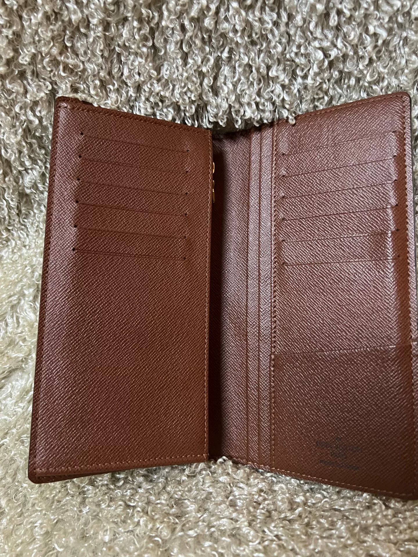Louis Vuitton Louis Vuitton Classic Wallet Size ONE SIZE - 2 Thumbnail