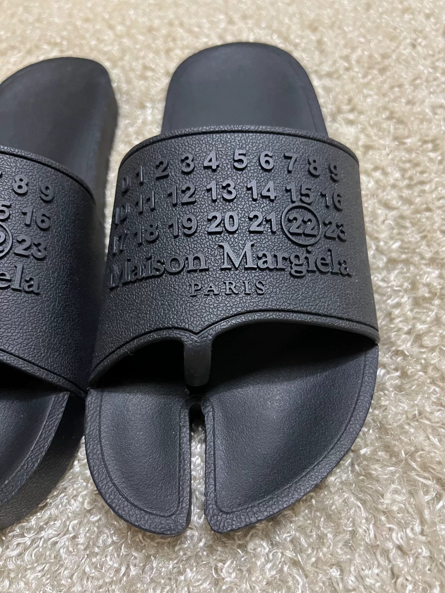 Maison Margiela Martin Margiela Men's Casual Sandals Size US 10 / EU 43 - 2 Thumbnail