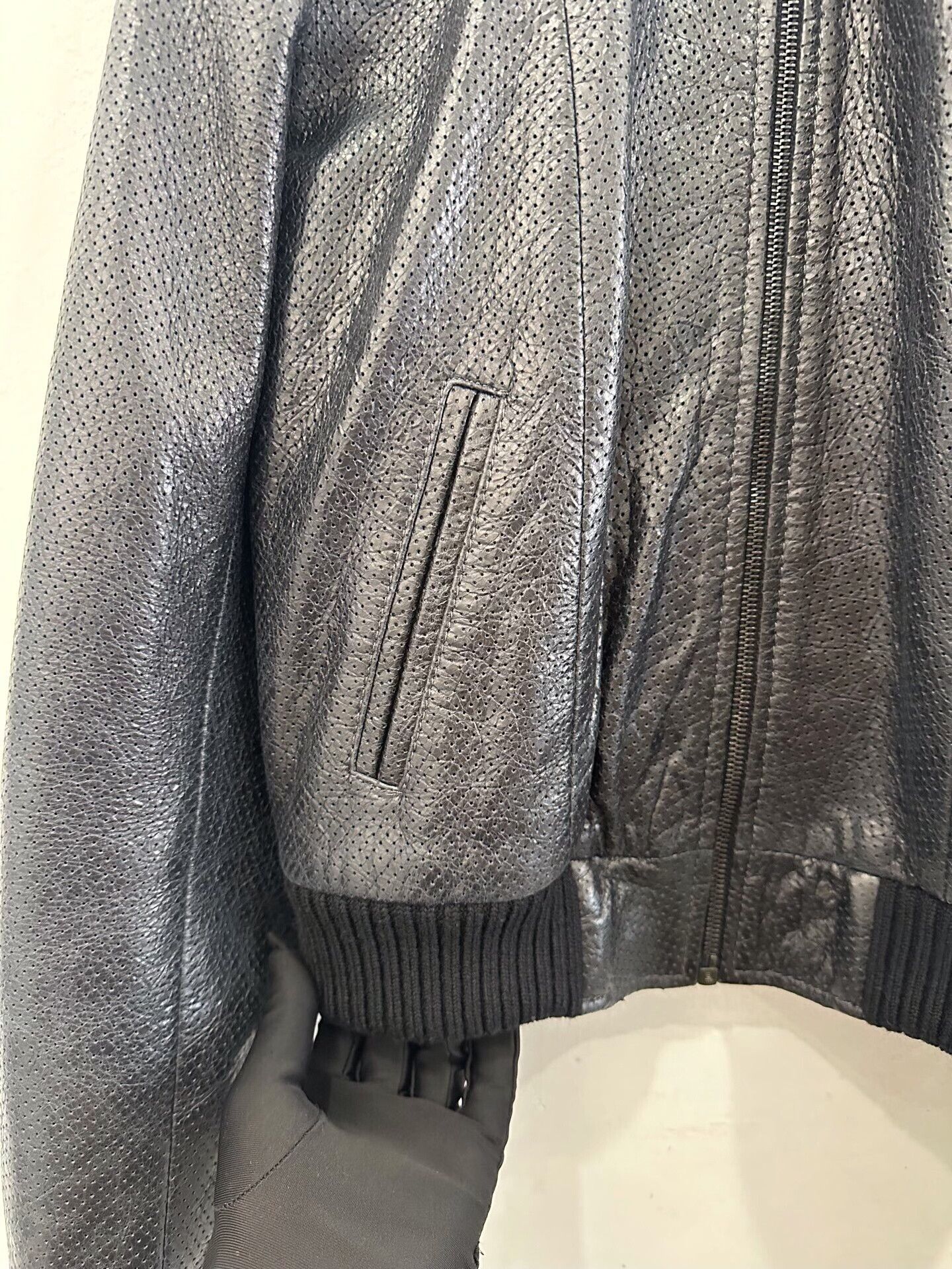 Balenciaga Balenciaga Women's Black Sheepskin Biker Jacket Size S / US 4 / IT 40 - 4 Thumbnail