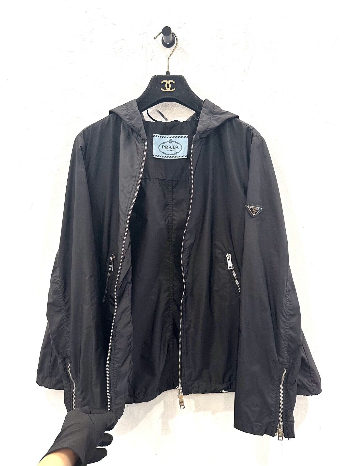 Prada Prada Black Jacket with Side Metal Logo Size M / US 6-8 / IT 42-44 - 3 Thumbnail