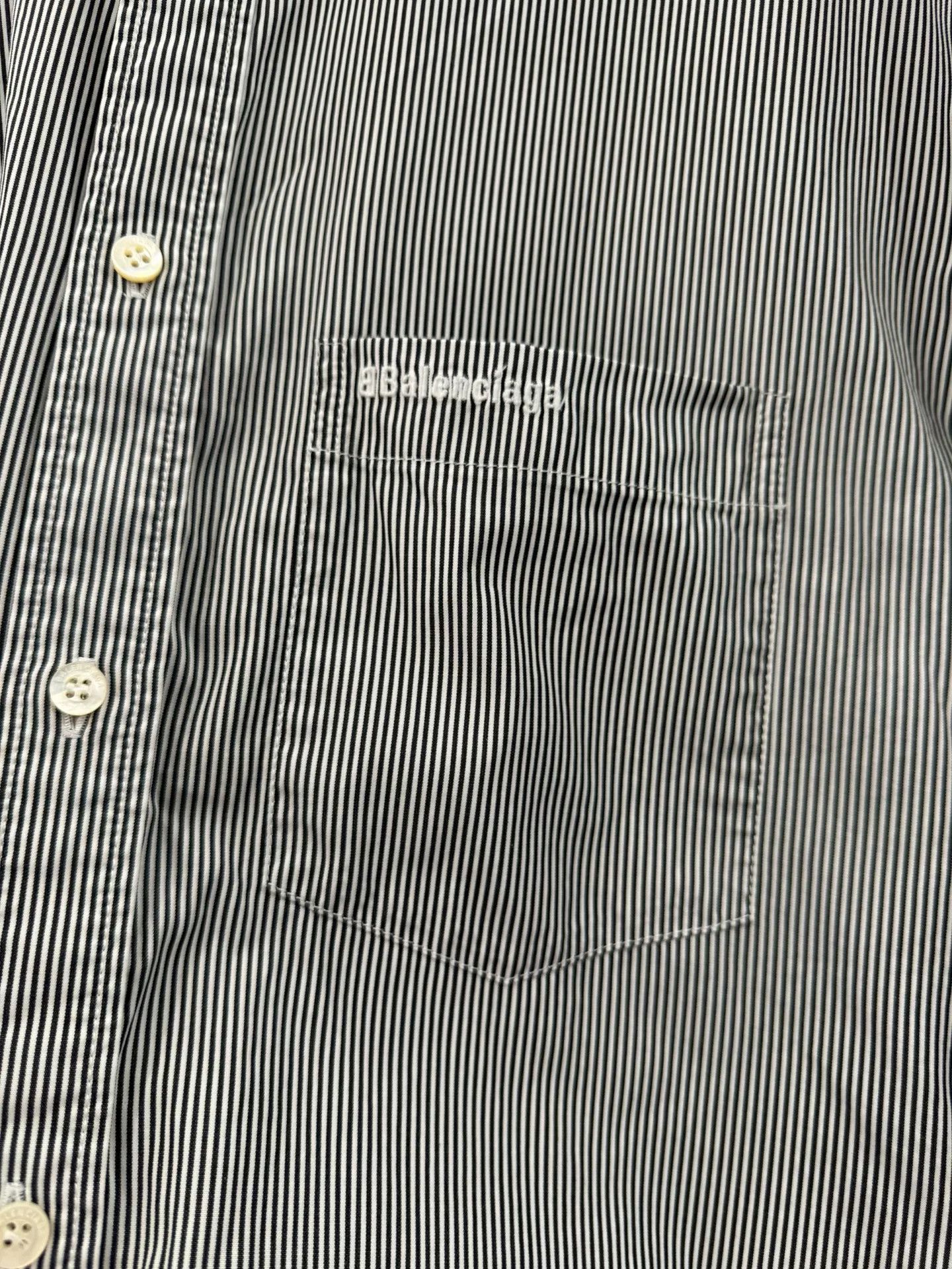 Balenciaga Balenciaga Women's Striped Logo Shirt Size XS / US 0-2 / IT 36-38 - 4 Thumbnail