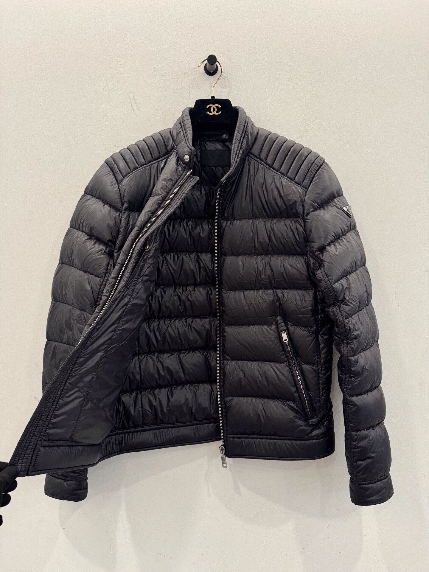 Prada Prada Side Triangle Logo Black Men's Down Jacket Size US M / EU 48-50 / 2 - 4 Thumbnail