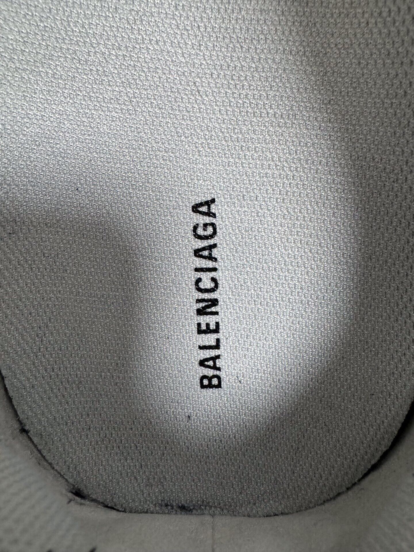 Balenciaga Balenciaga Circuit Men's Gray Sneakers Size US 8 / EU 41 - 7 Thumbnail