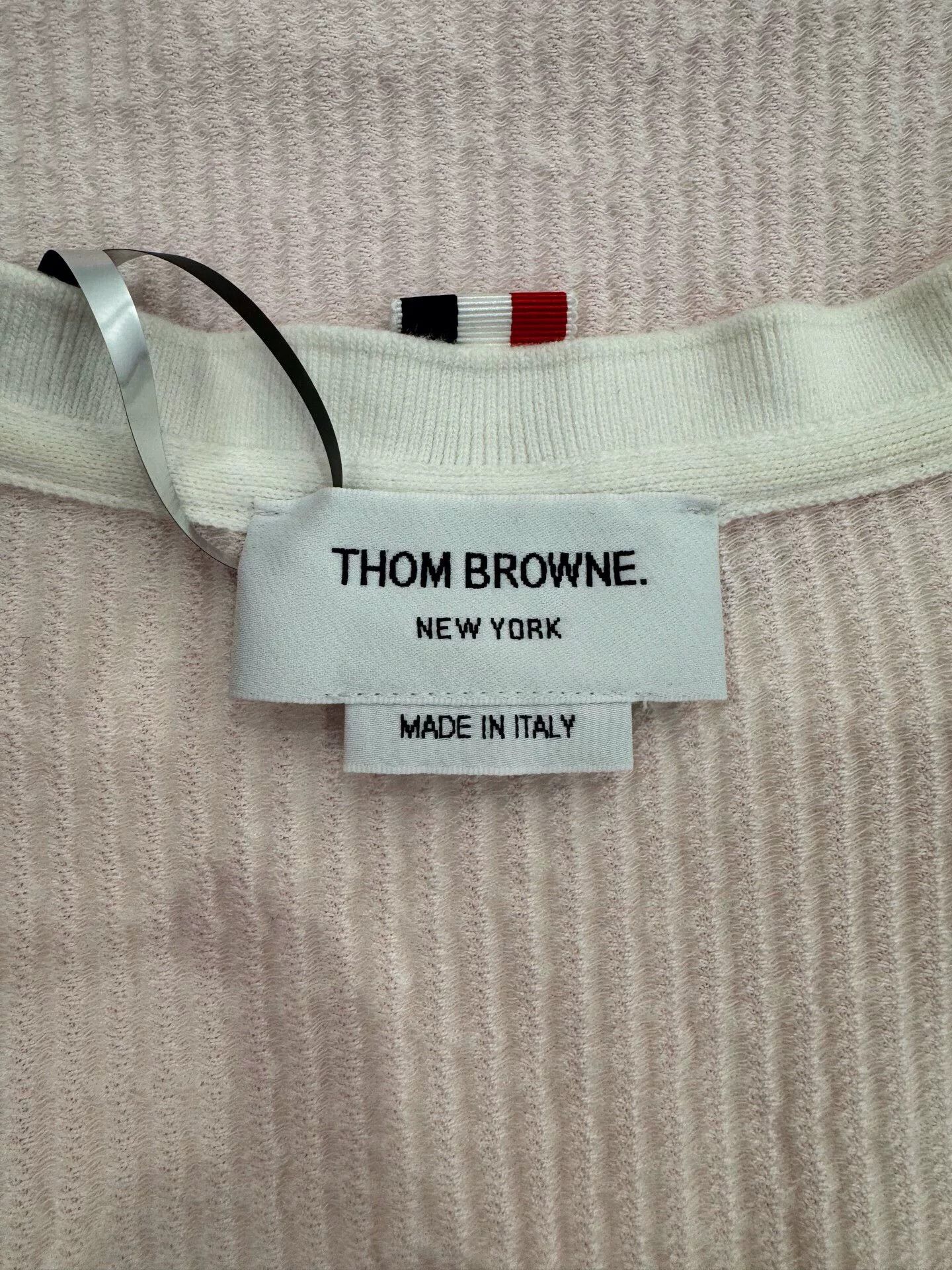 Thom Browne Thom Browne Pink Seersucker Stripe Tee Size M / US 6-8 / IT 42-44 - 5 Thumbnail
