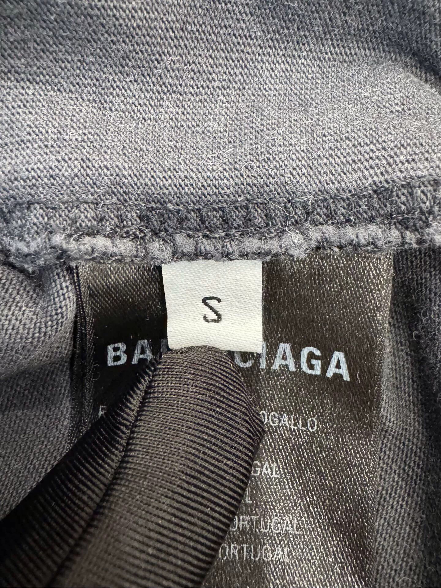 Balenciaga Balenciaga Red Double B Logo Black Tee Size US S / EU 44-46 / 1 - 6 Thumbnail